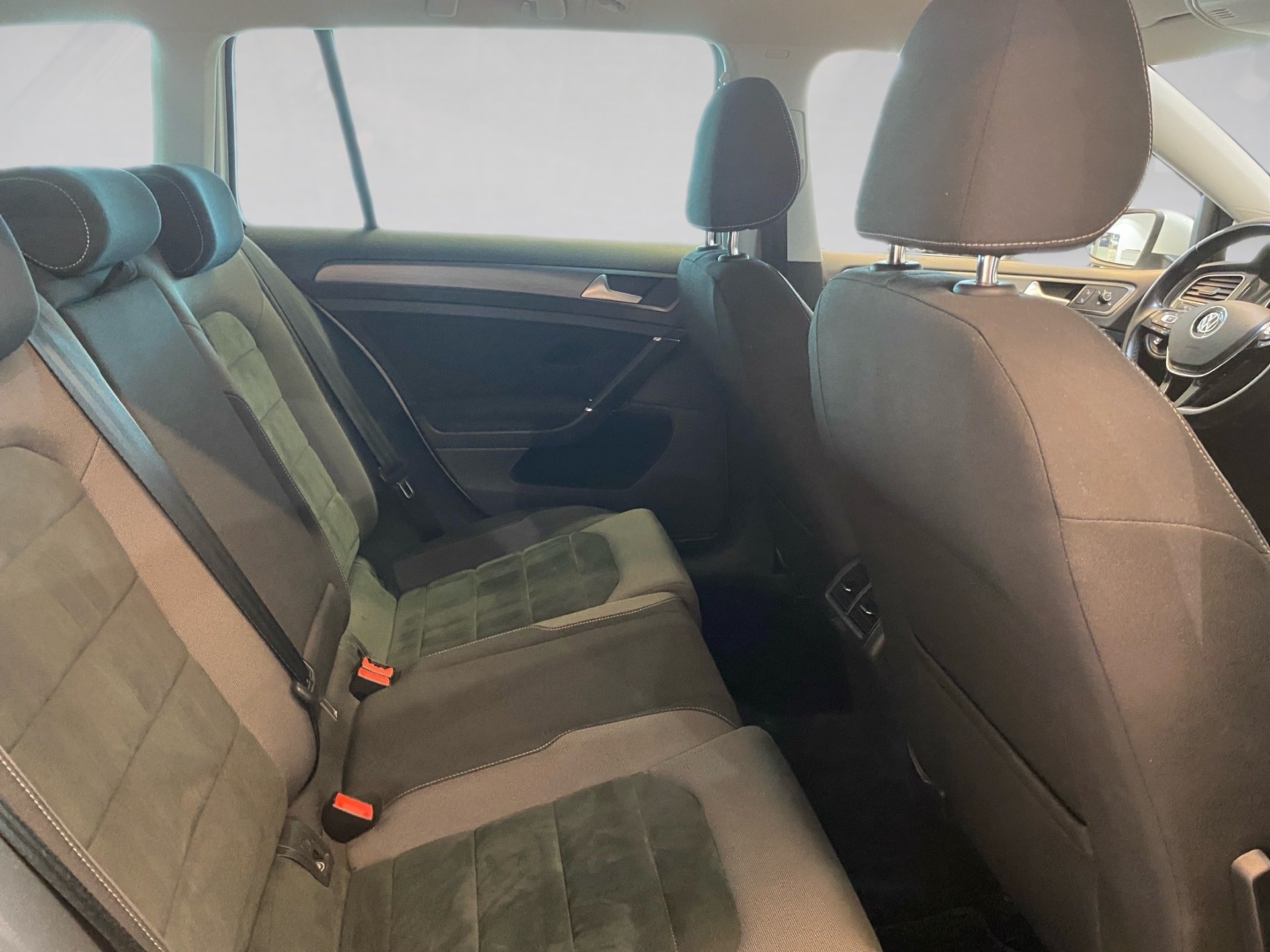 Golf VII Variant 2.0 TDI DSG R-Line DSG Navi RFK ACC