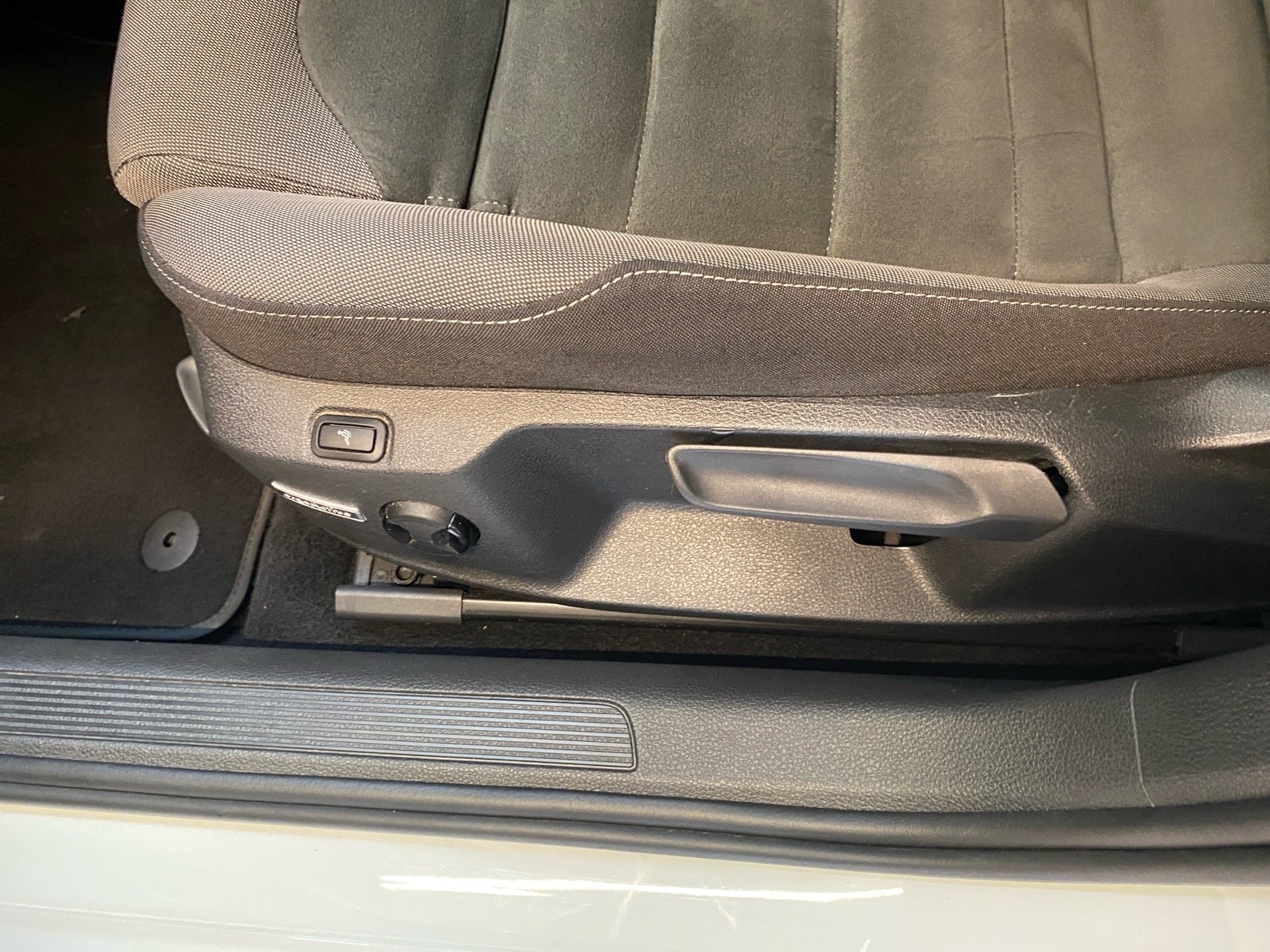 Golf VII Variant 2.0 TDI DSG R-Line DSG Navi RFK ACC