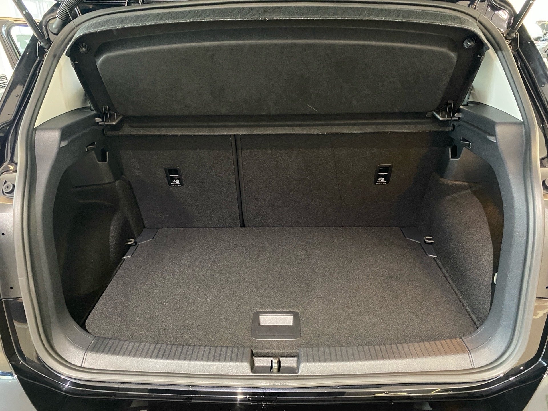T-Cross 1.0 TSI Move AppConnect PDC Navi 2xKlima
