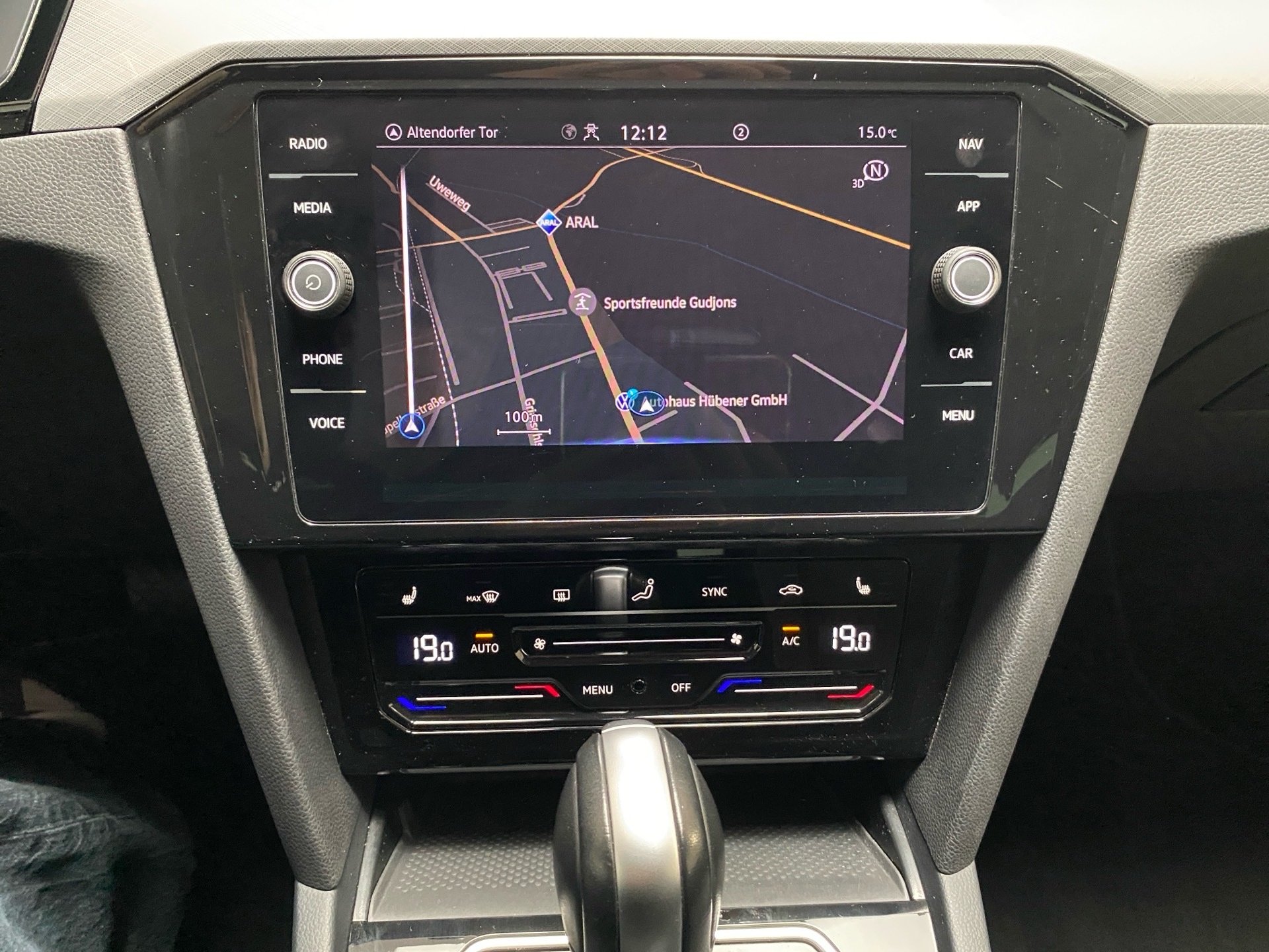 Passat Variant 1.5 TSI Business DSG AHK LED Navi PDC