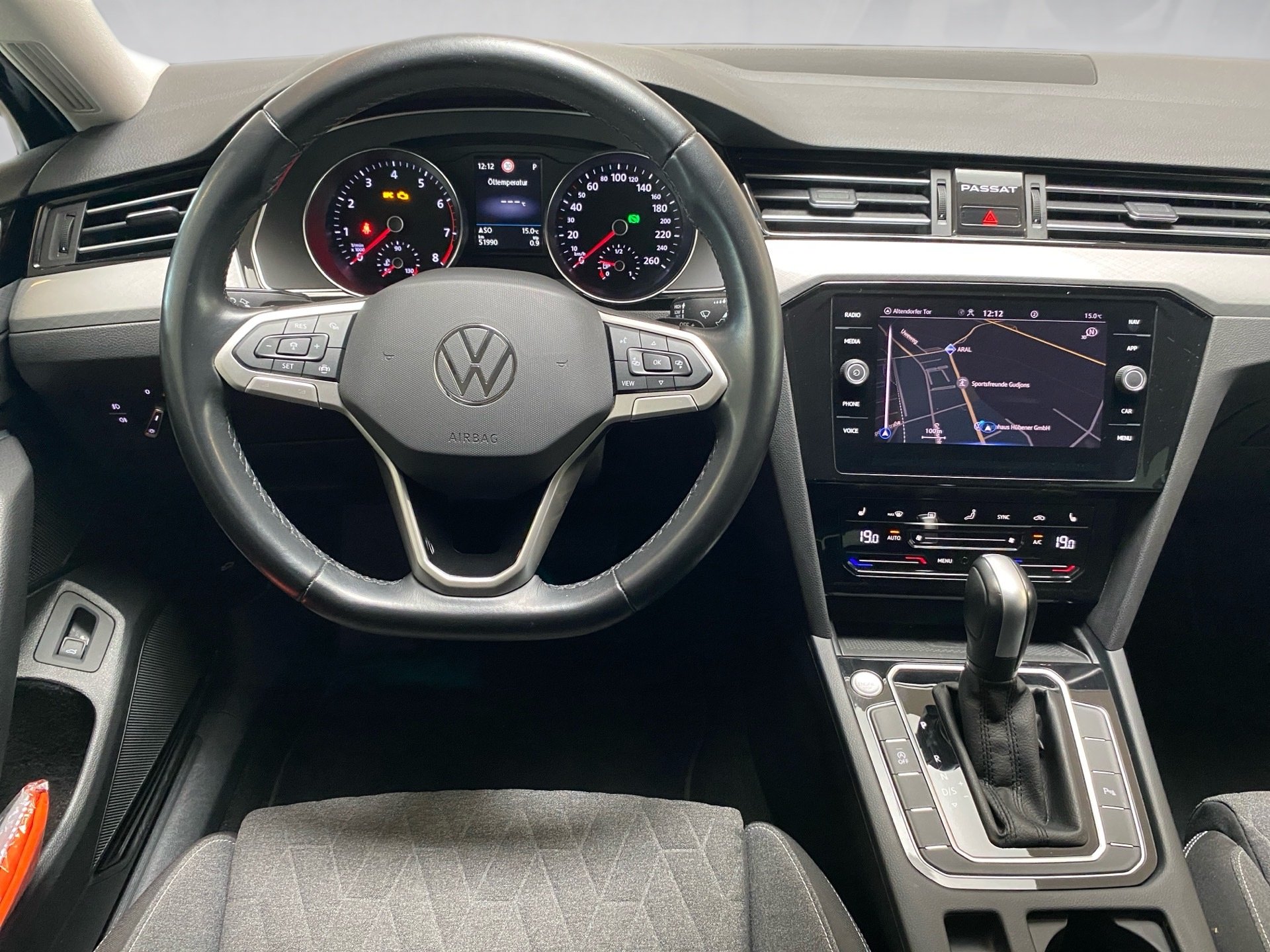 Passat Variant 1.5 TSI Business DSG AHK LED Navi PDC