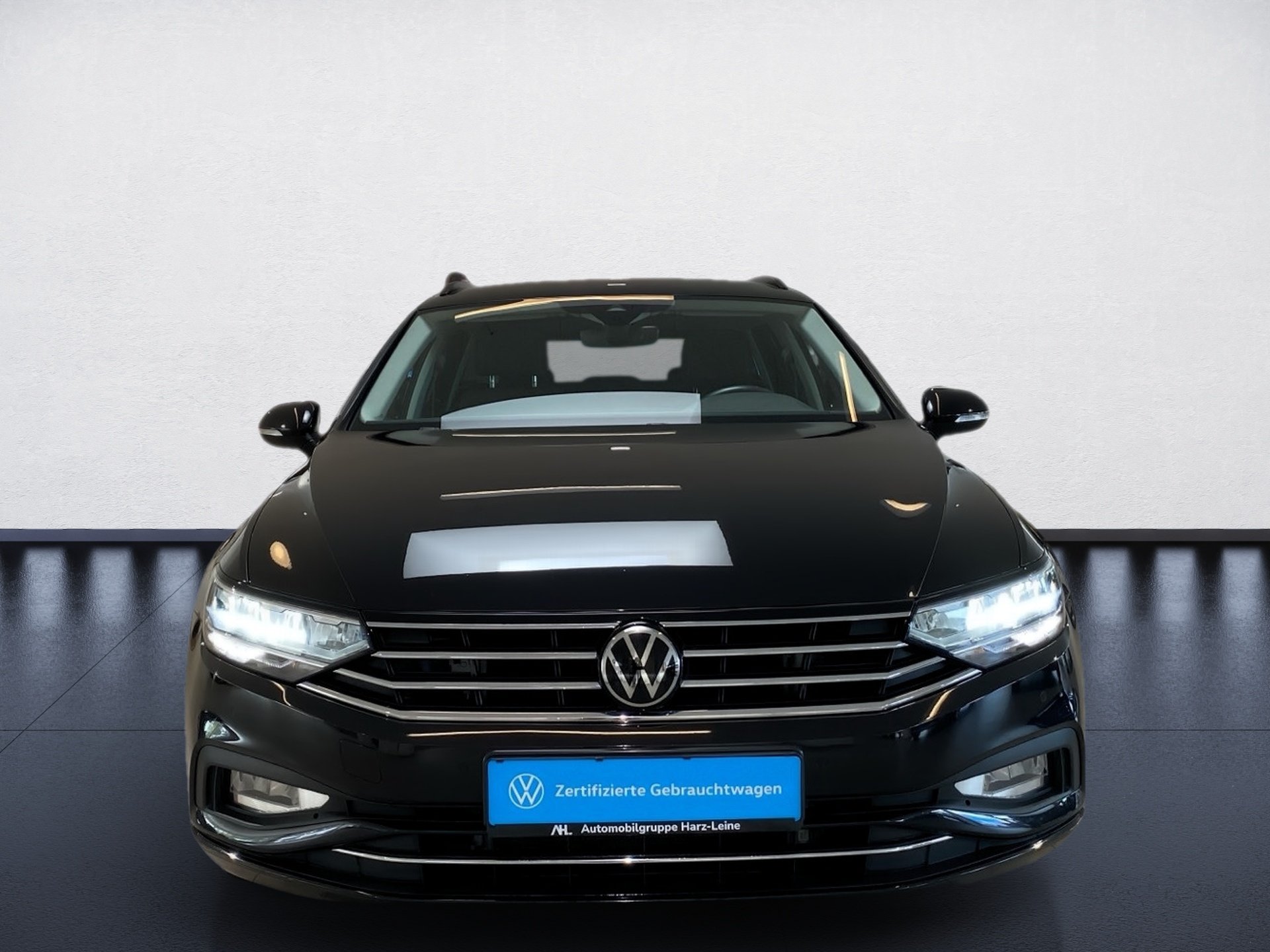 Passat Variant 1.5 TSI Business DSG AHK LED Navi PDC