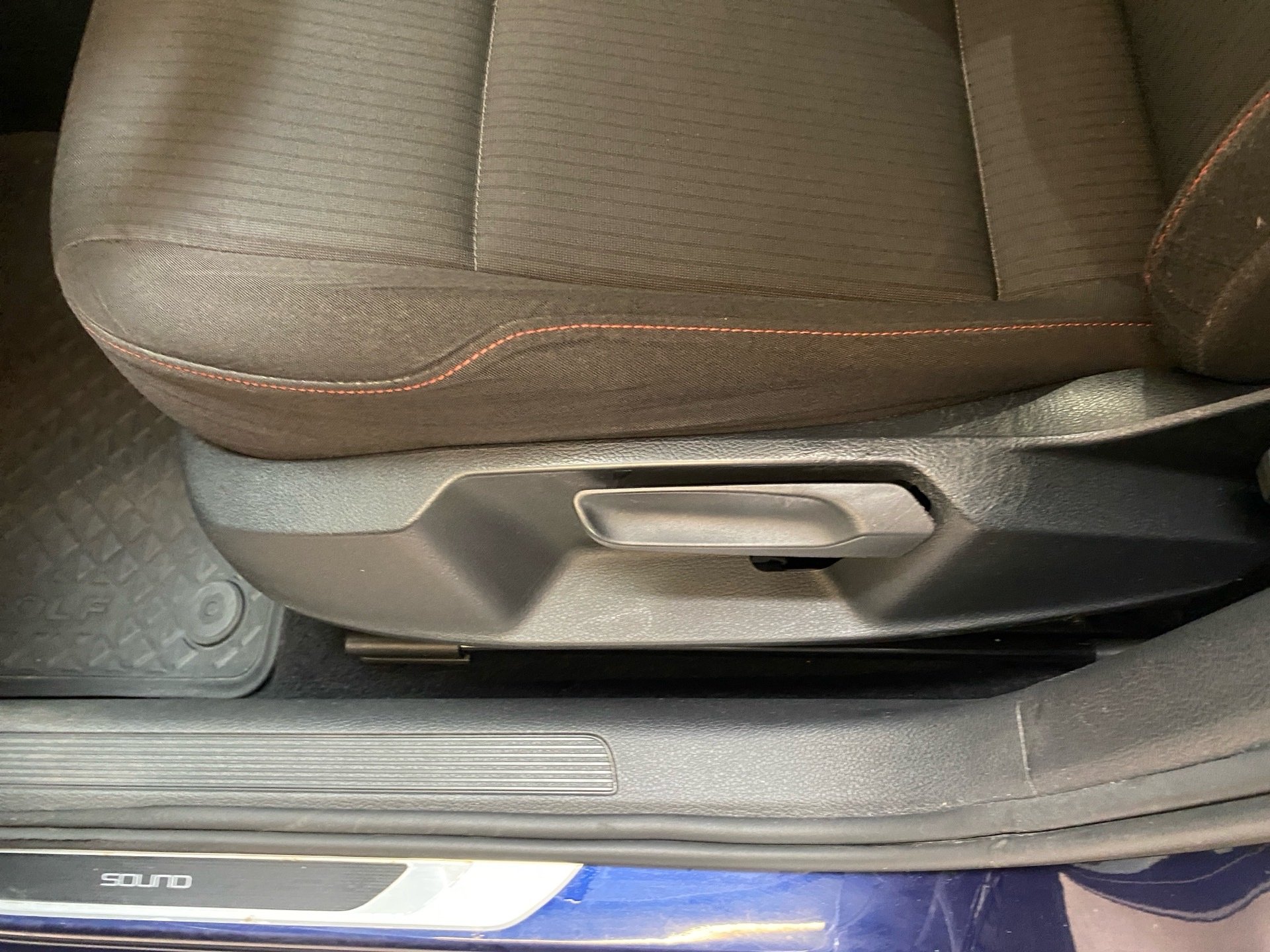 Golf VII 1.5 TSI Sound AppConnect ACC Navi RFK