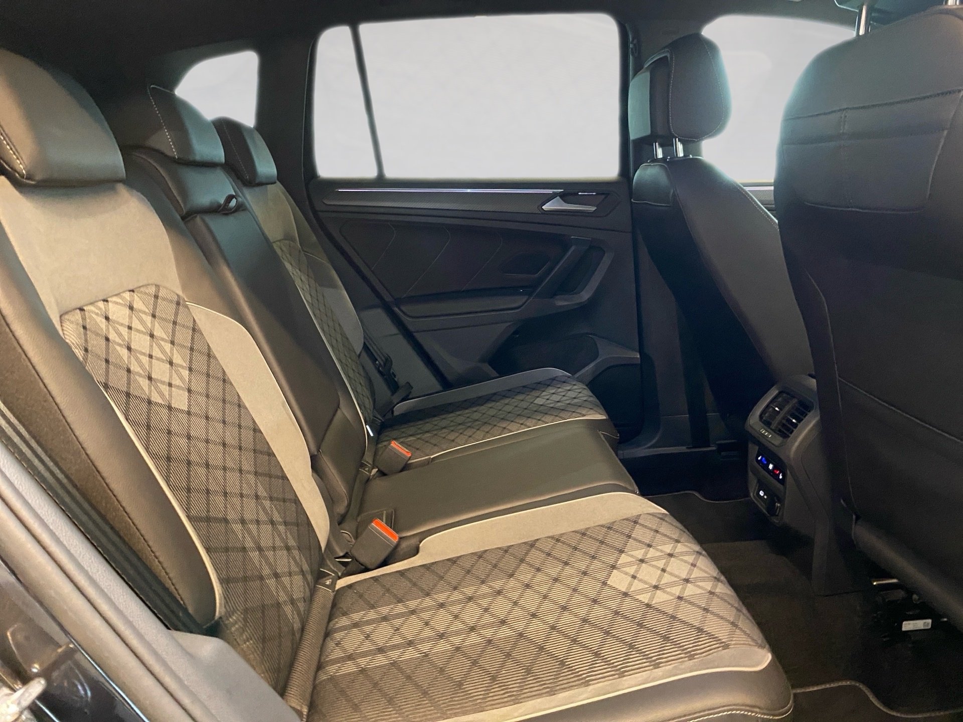 Tiguan 2.0 TDI R-Line DSG AHK Stand.hz. RFK Navi