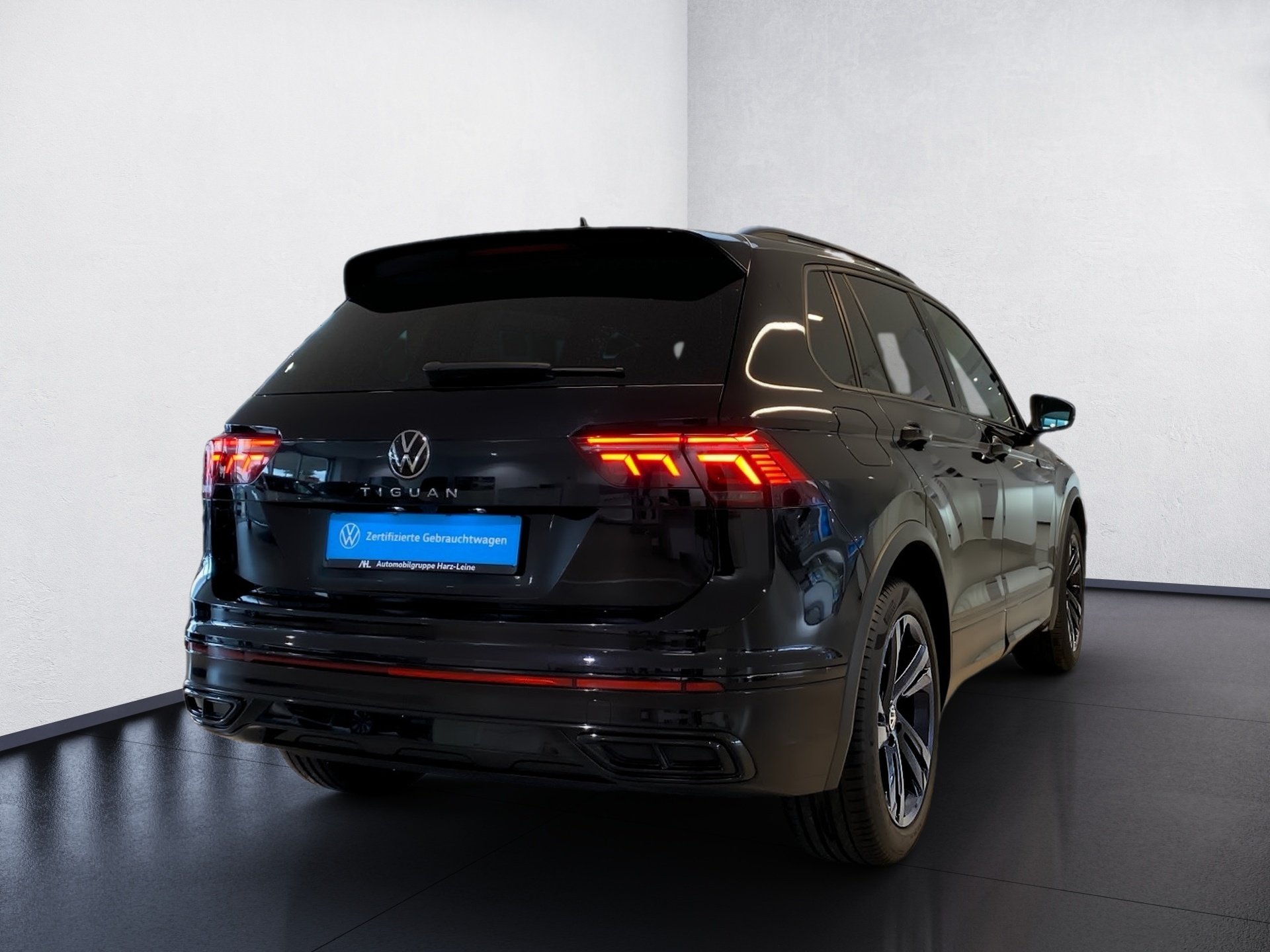Tiguan 2.0 TDI R-Line DSG AHK Stand.hz. RFK Navi