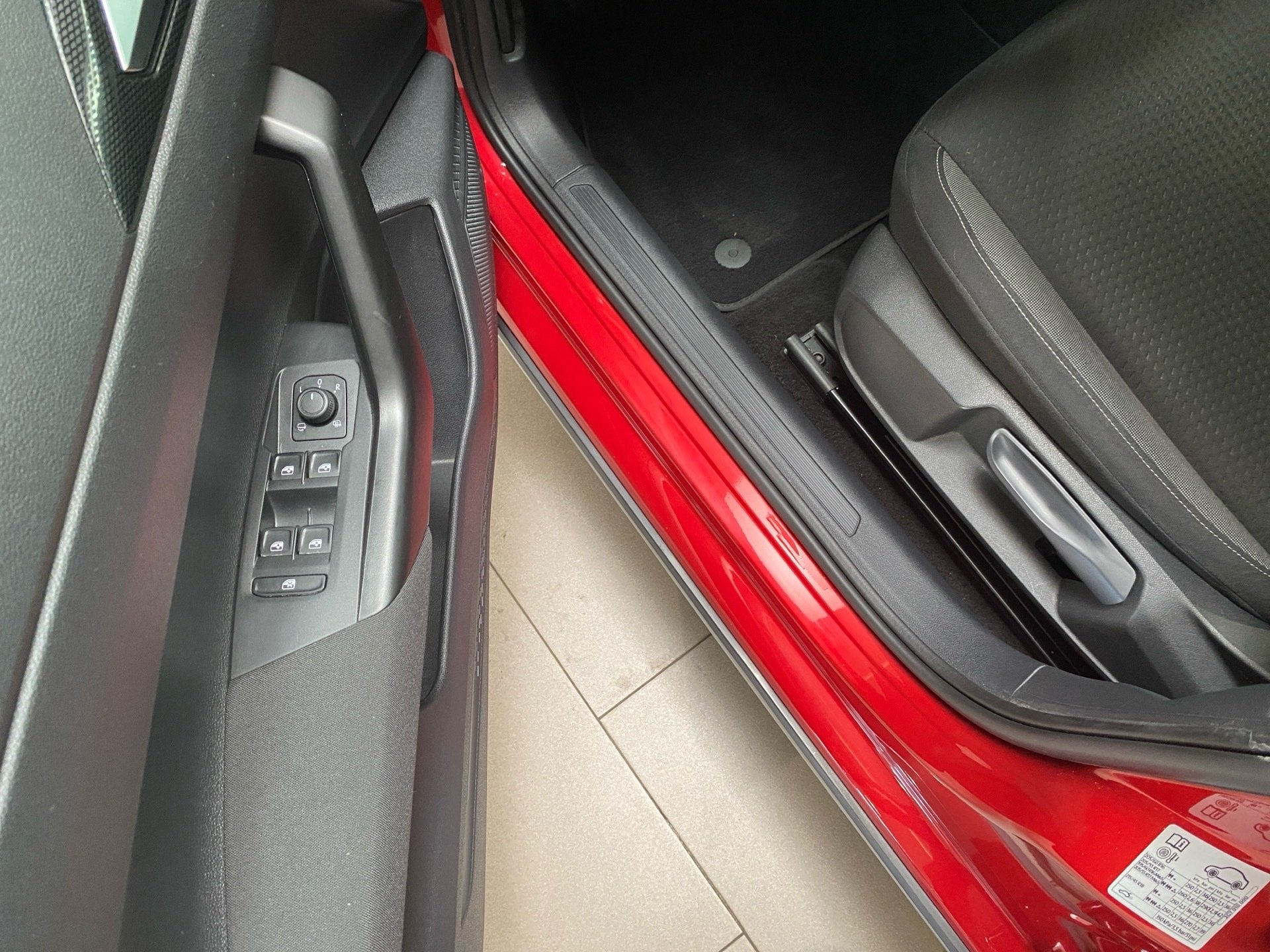 Taigo 1.0 TSI Life AppConnect PDC LED SHZ KlimaA