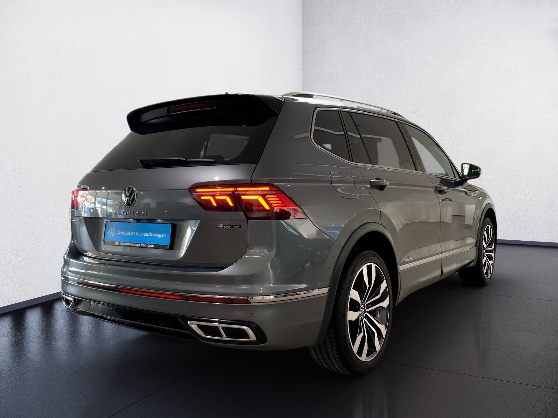 2.0 TSI R-Line 4M DSG Stand.hz. IQ.Light Pano