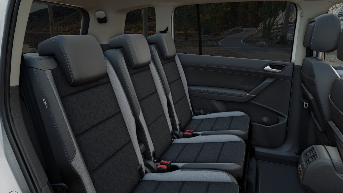 Touran 1.5 TSI Energy DSG Navi AHK RFK 7Sitzer