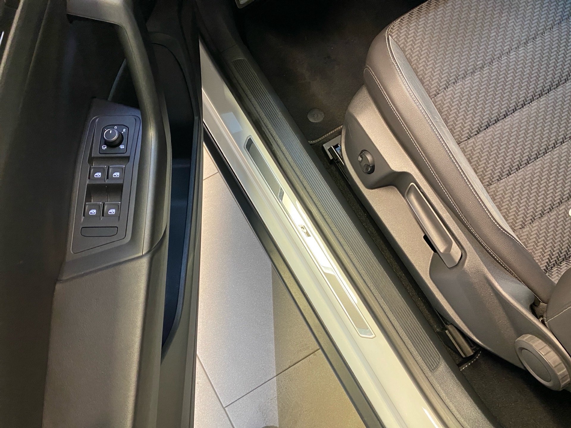 T-Roc Cabriolet 1.5 TSI R-Line BlackStyle DSG LED