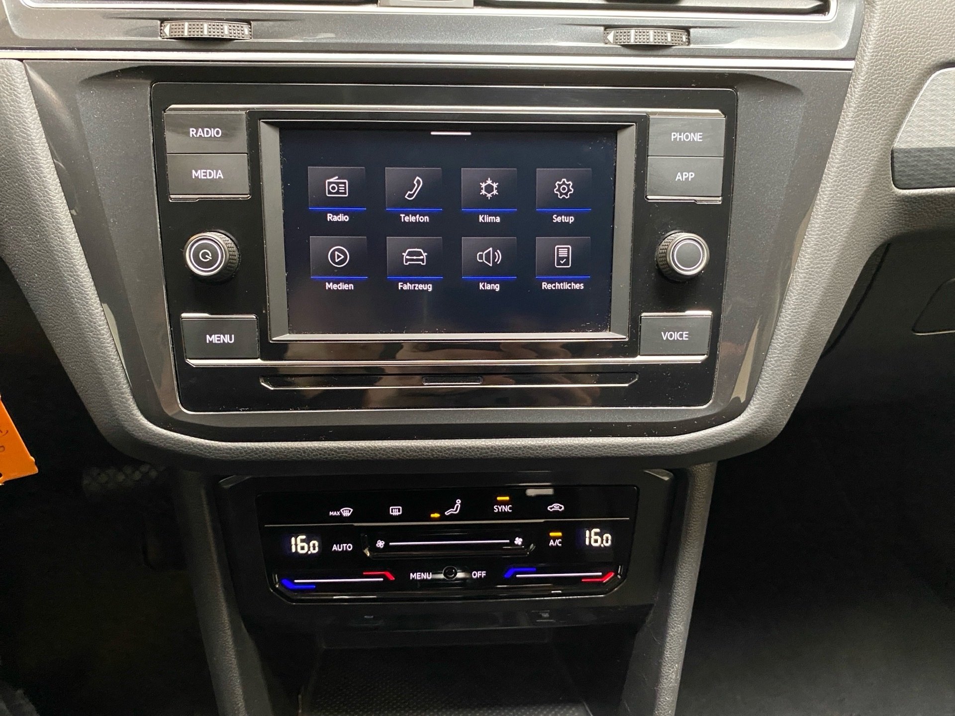 Tiguan 2.0 TSI Life 4M DSG ACC LED ACC AHK AUT