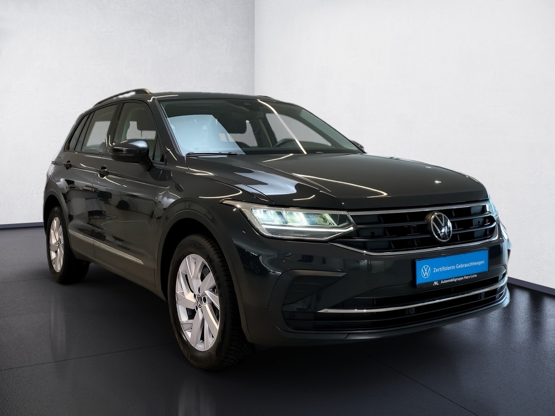 Tiguan 2.0 TSI Life 4M DSG ACC LED ACC AHK AUT