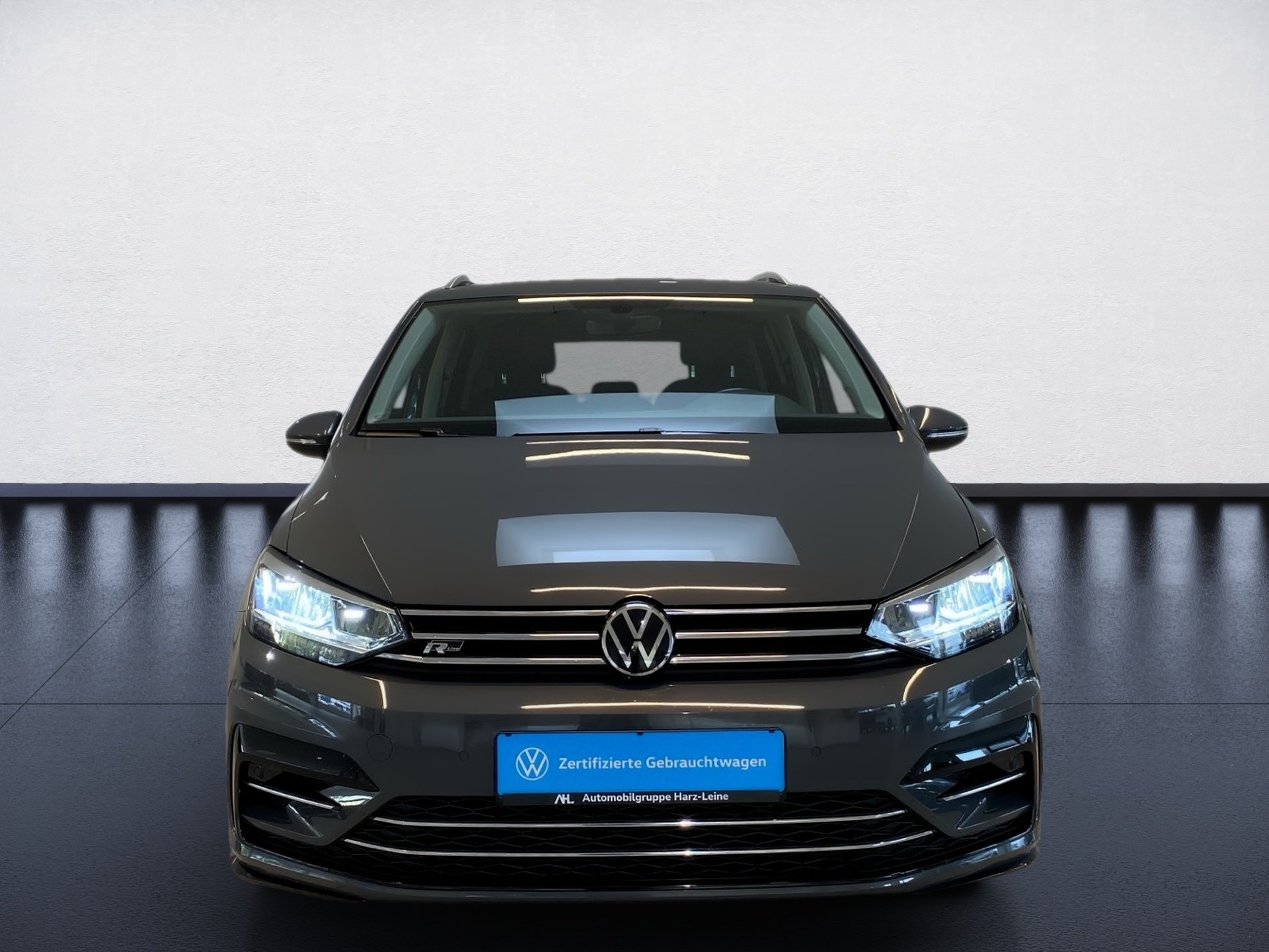 Touran 1.5 TSI R-Line DSG 7Sitzer AVV LED Navi