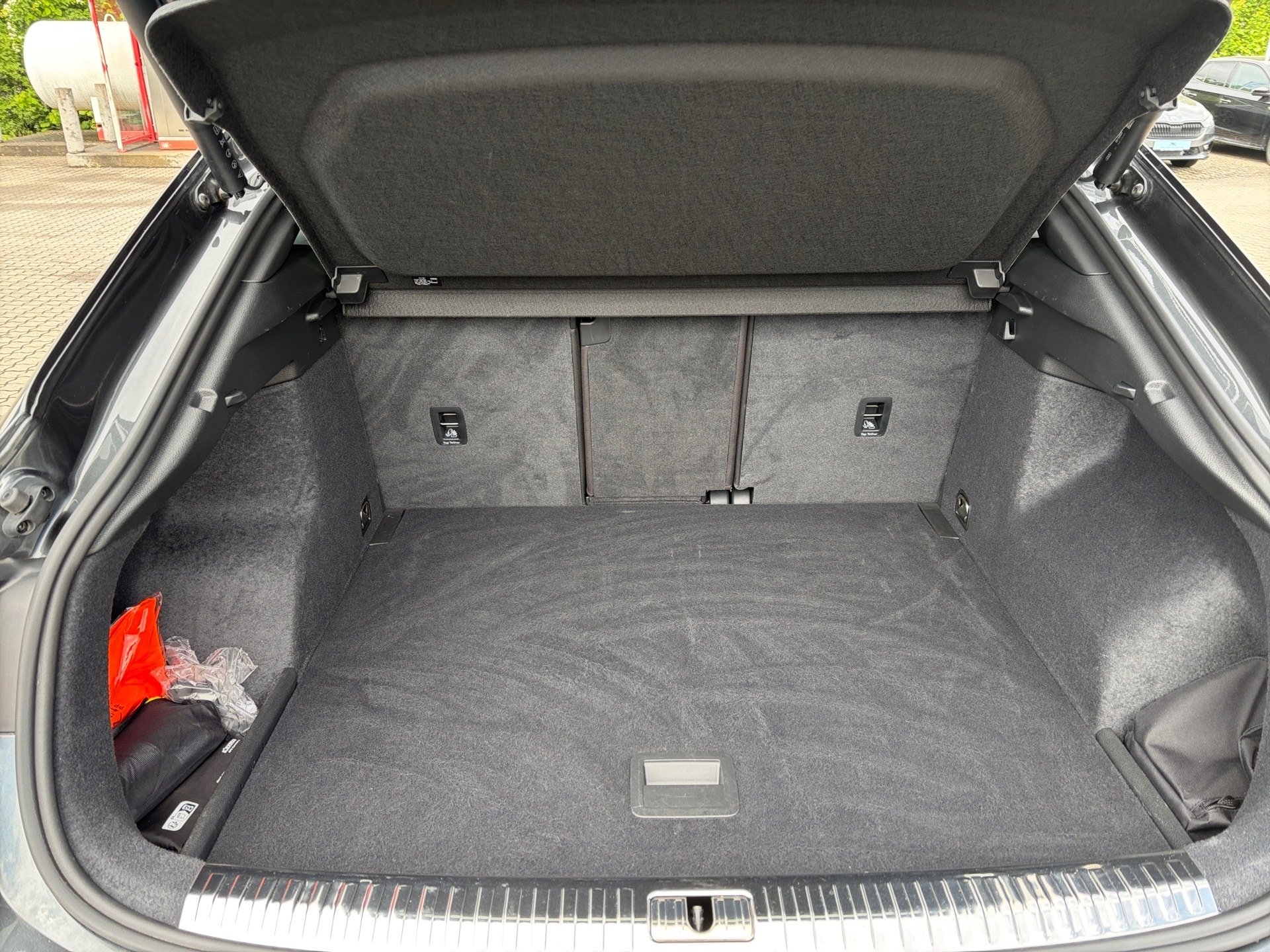 Q3 Sportback 35 TFSI S-Line /Pano/NAVI/ACC/RFK