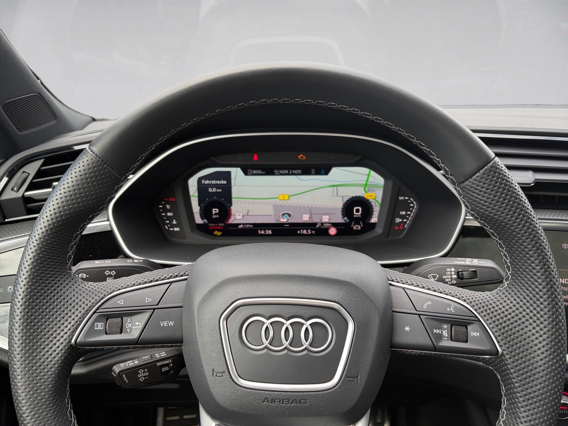 Q3 Sportback 35 TFSI S-Line /Pano/NAVI/ACC/RFK