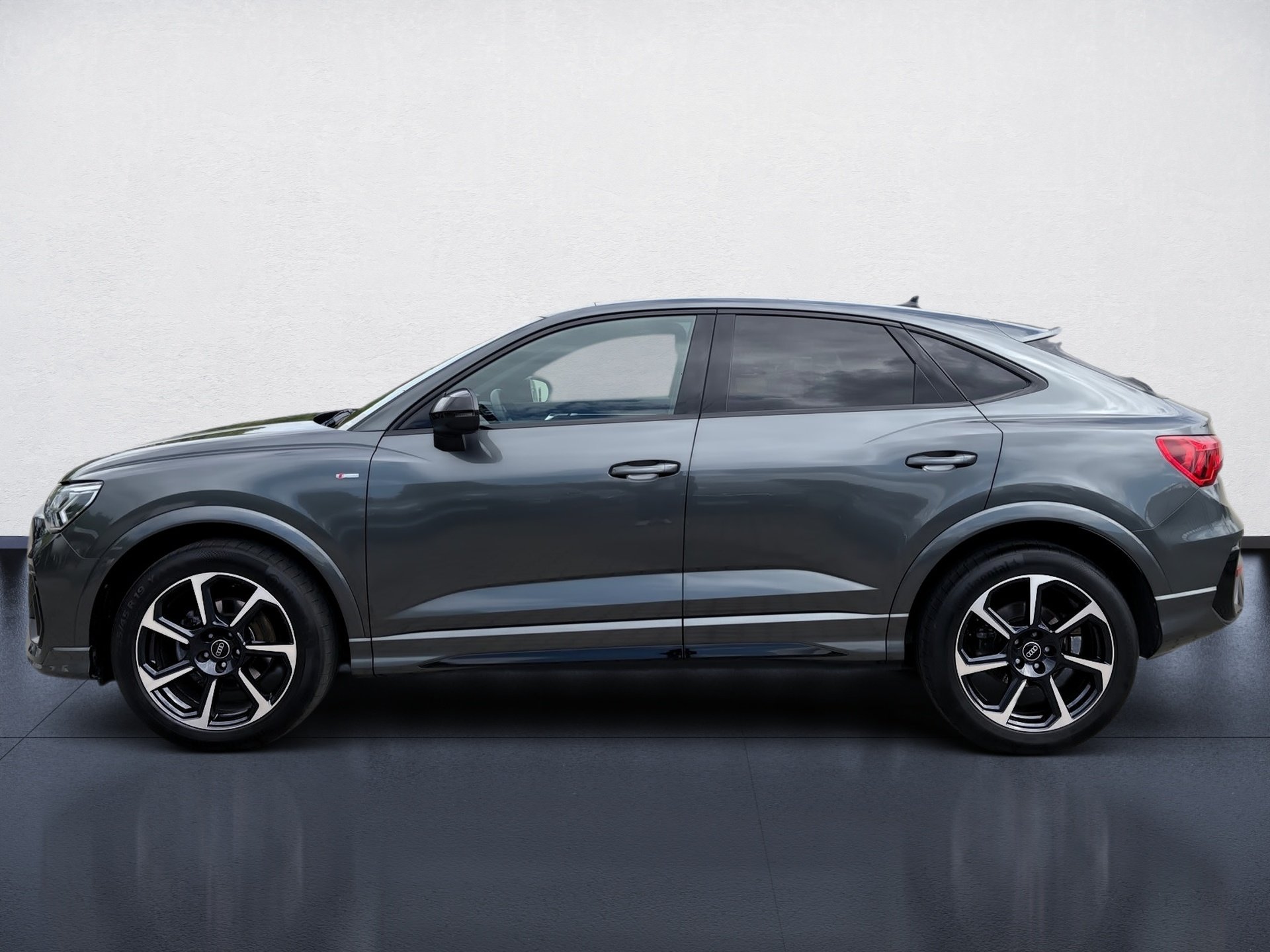 Q3 Sportback 35 TFSI S-Line /Pano/NAVI/ACC/RFK