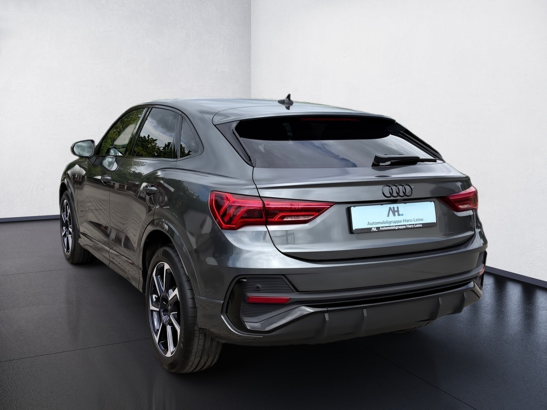 Q3 Sportback 35 TFSI S-Line /Pano/NAVI/ACC/RFK