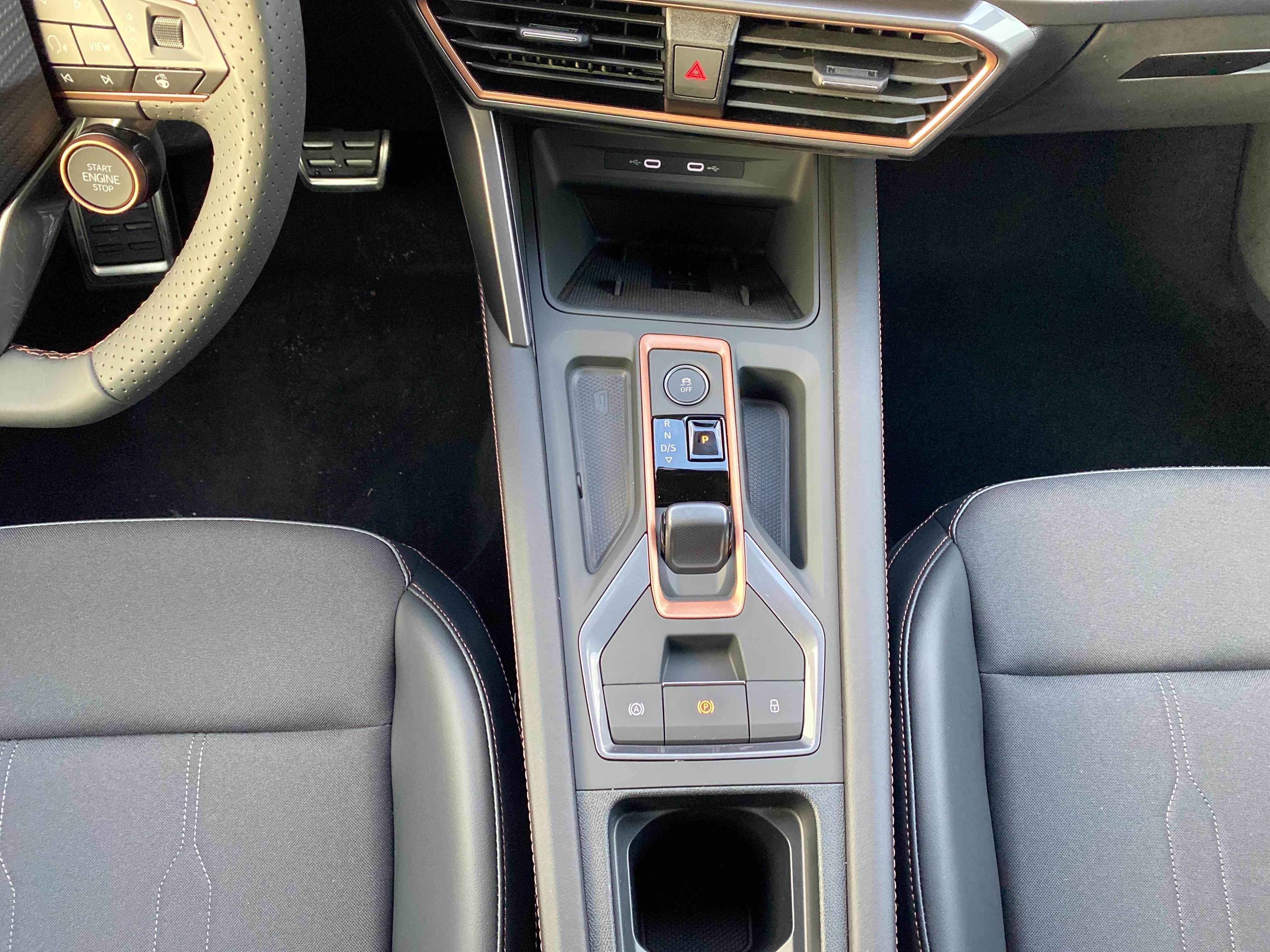 Formentor 1.5 eTSI DSG/LED/PDC/ACC/FULL-LINK ACC