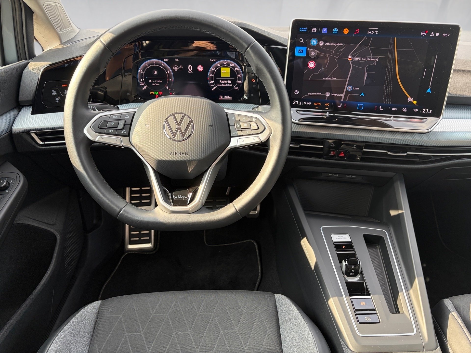 Golf VIII Variant 1.5 eTSI Goal DSG AHK Navi LED RFK ACC