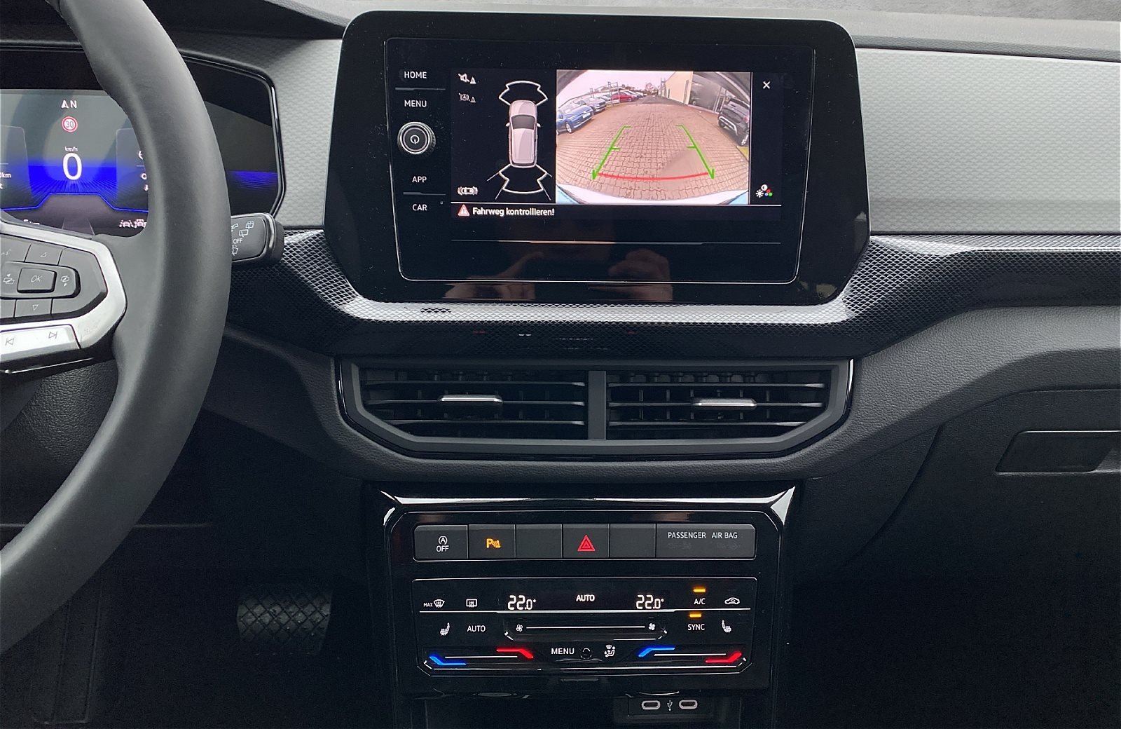 T-Cross 1.0 TSI Life DSG/LED/RFK/ACC/APP-Connect