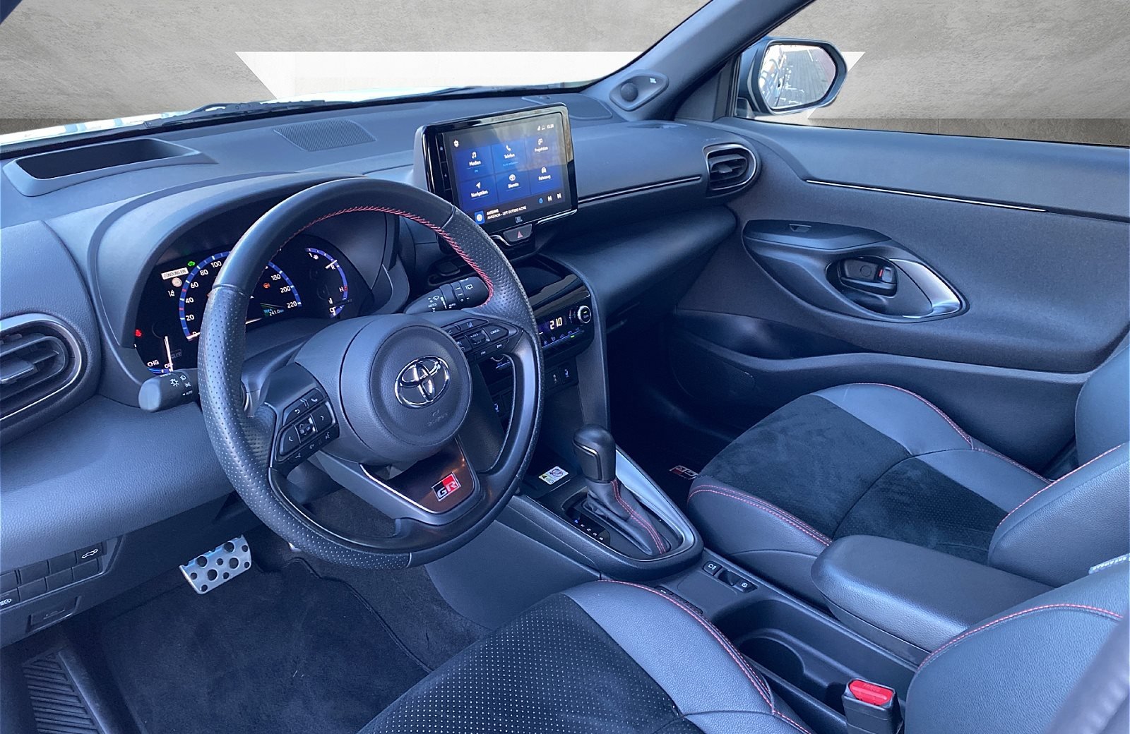 Yaris Cross 1.5 VVT-iE Hybrid GR Sport 2WD ACC