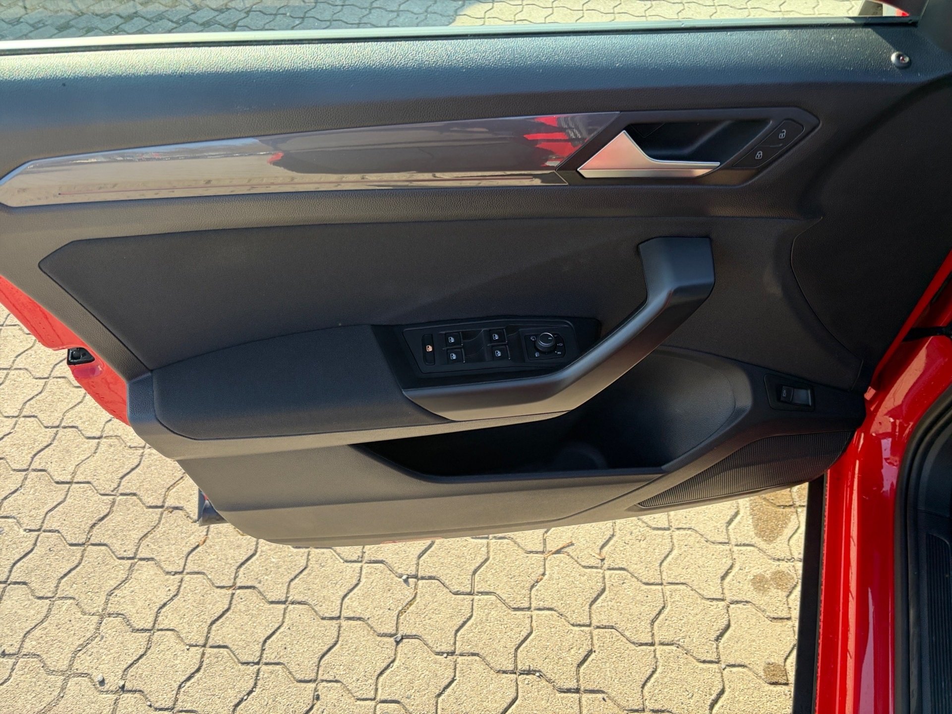 T-Roc 1.5 TSI Sport AHK/PDC/Light-Assist/ AHK LM