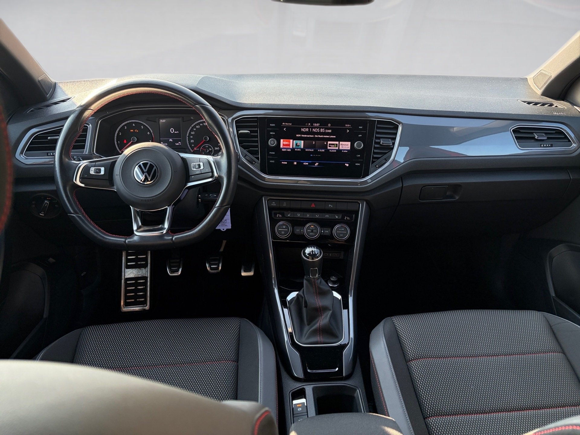 T-Roc 1.5 TSI Sport AHK/PDC/Light-Assist/ AHK LM