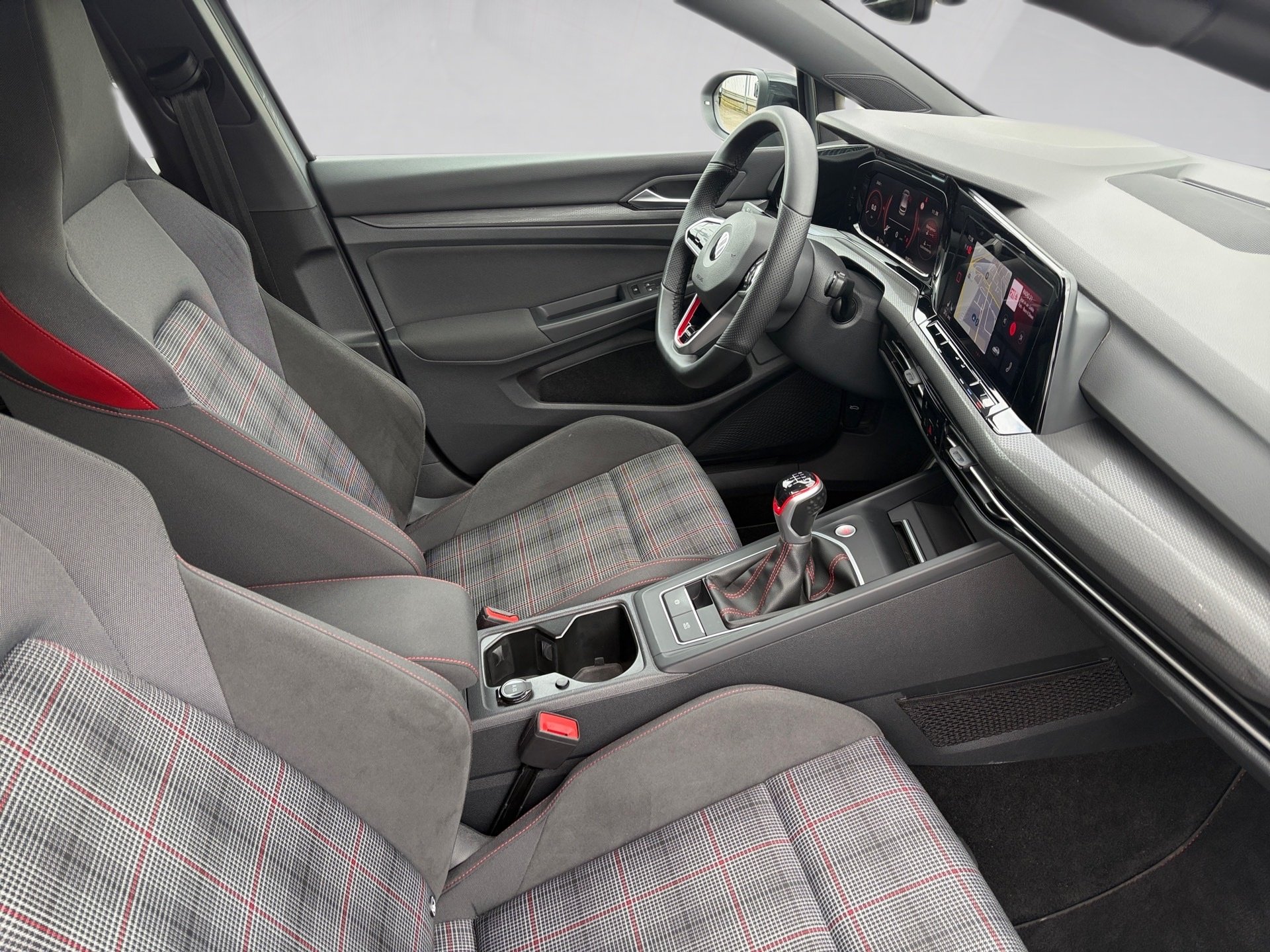 Golf VIII 2.0 TSI GTI Navi/ACC/RFK/SHZ/APP/PDC