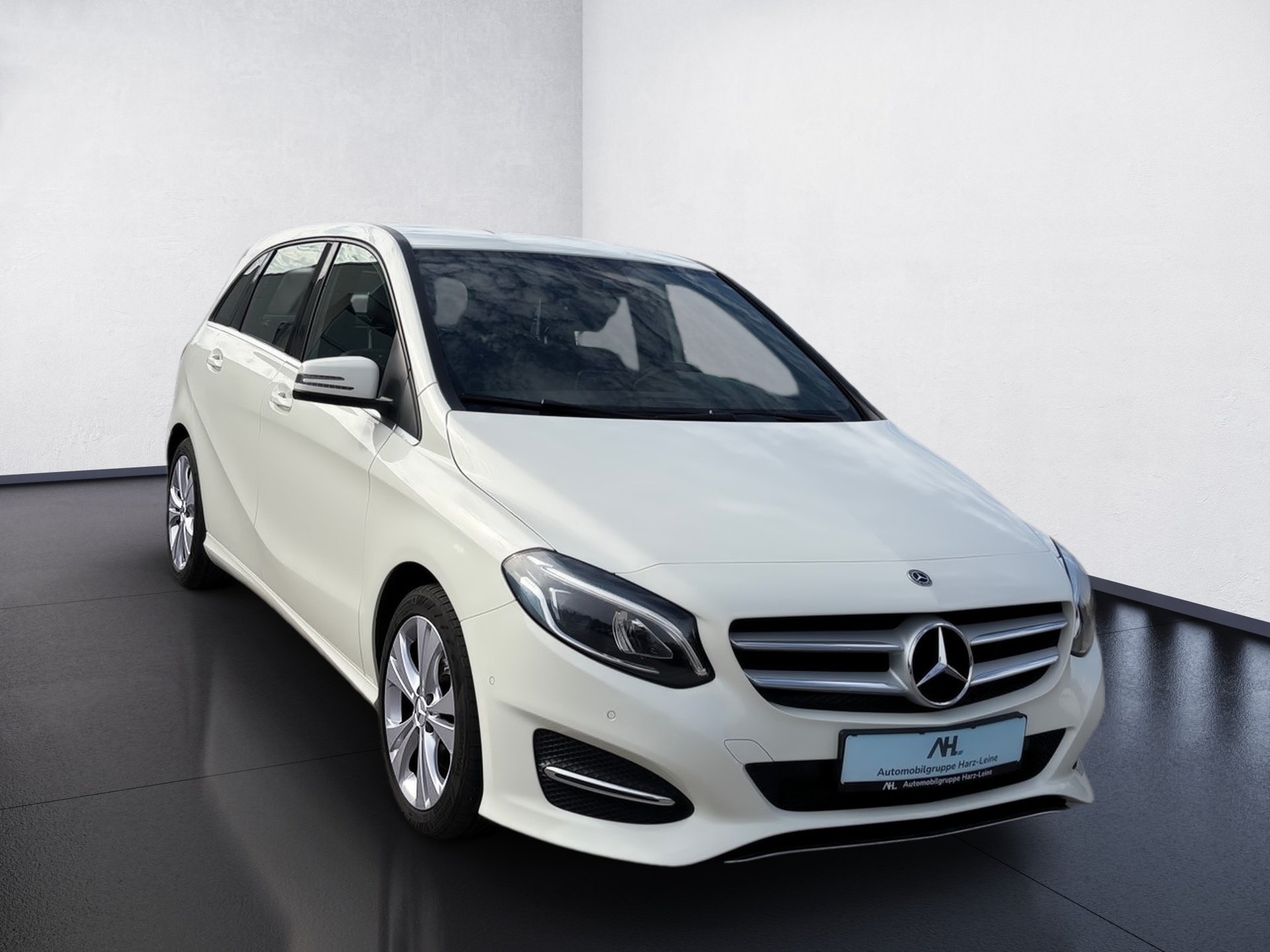 B 180 1.6 L Edition B DSG RFK NAVI SHZ GRA PDC
