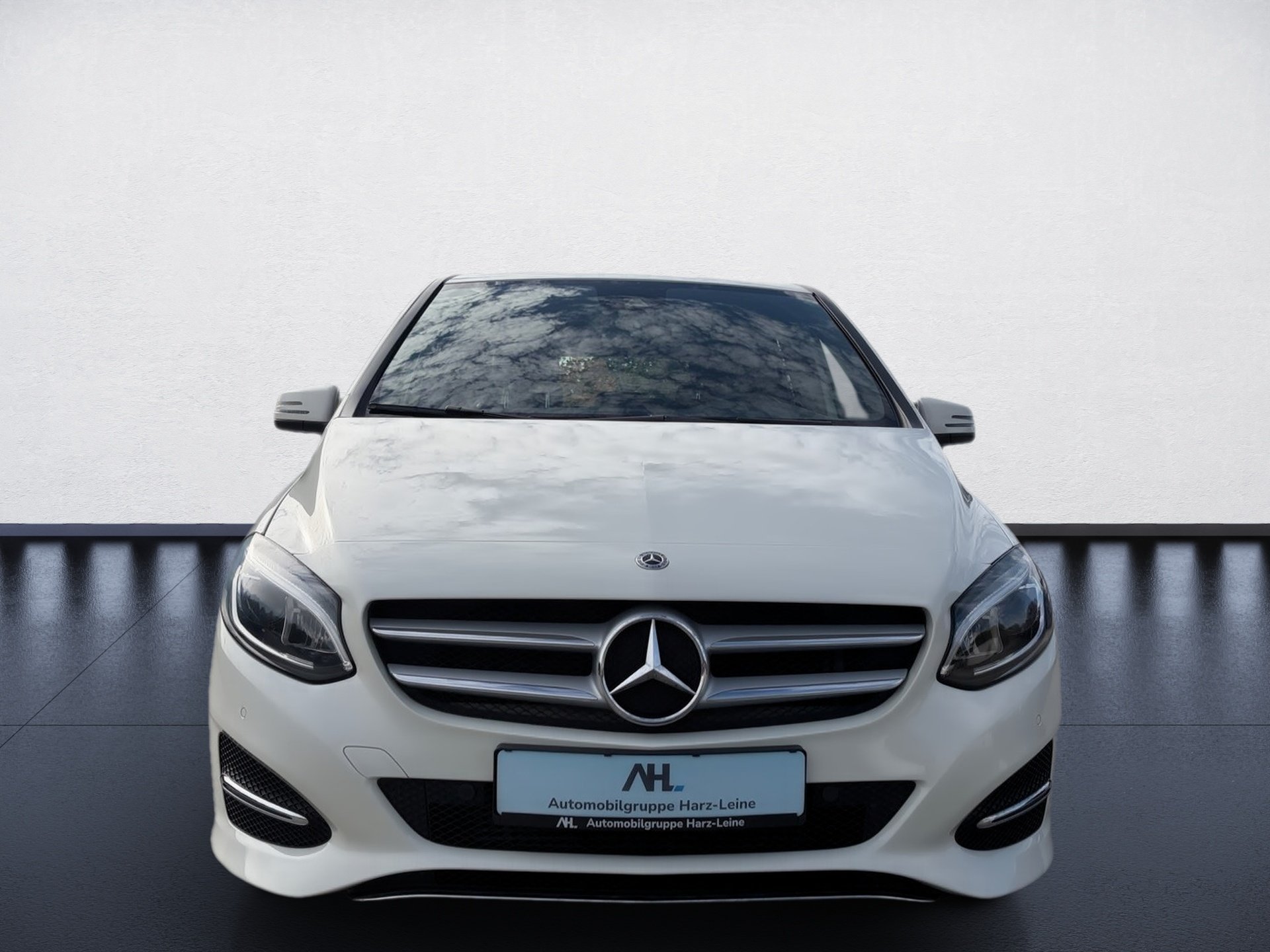 B 180 1.6 L Edition B DSG RFK NAVI SHZ GRA PDC