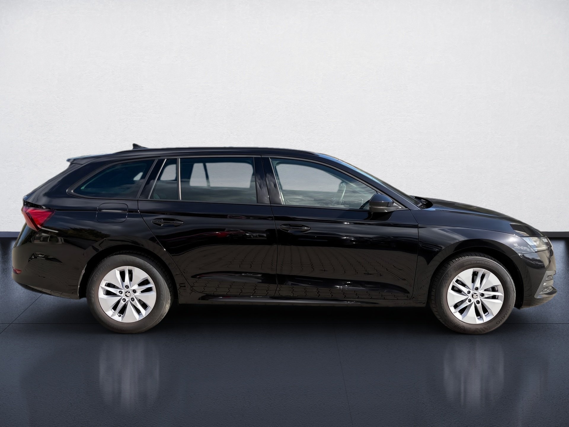Octavia Combi Ambition 2.0 TDI DSG SHZ LED ACC