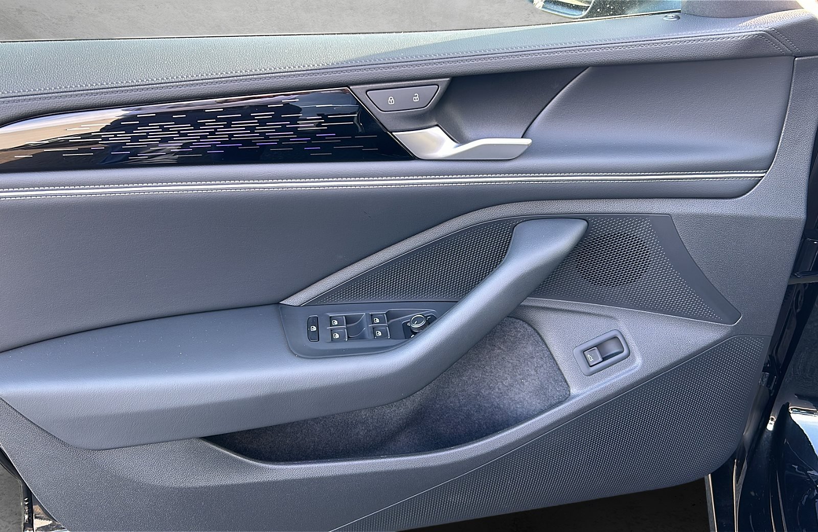 Passat Variant Elegance 2.0 TDI ACC AHK AUT HUD