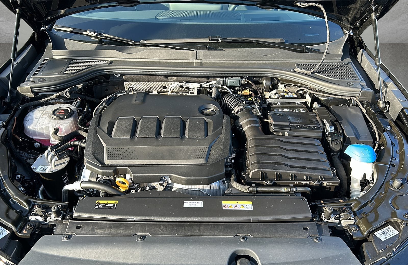 Passat Variant Elegance 2.0 TDI ACC AHK AUT HUD