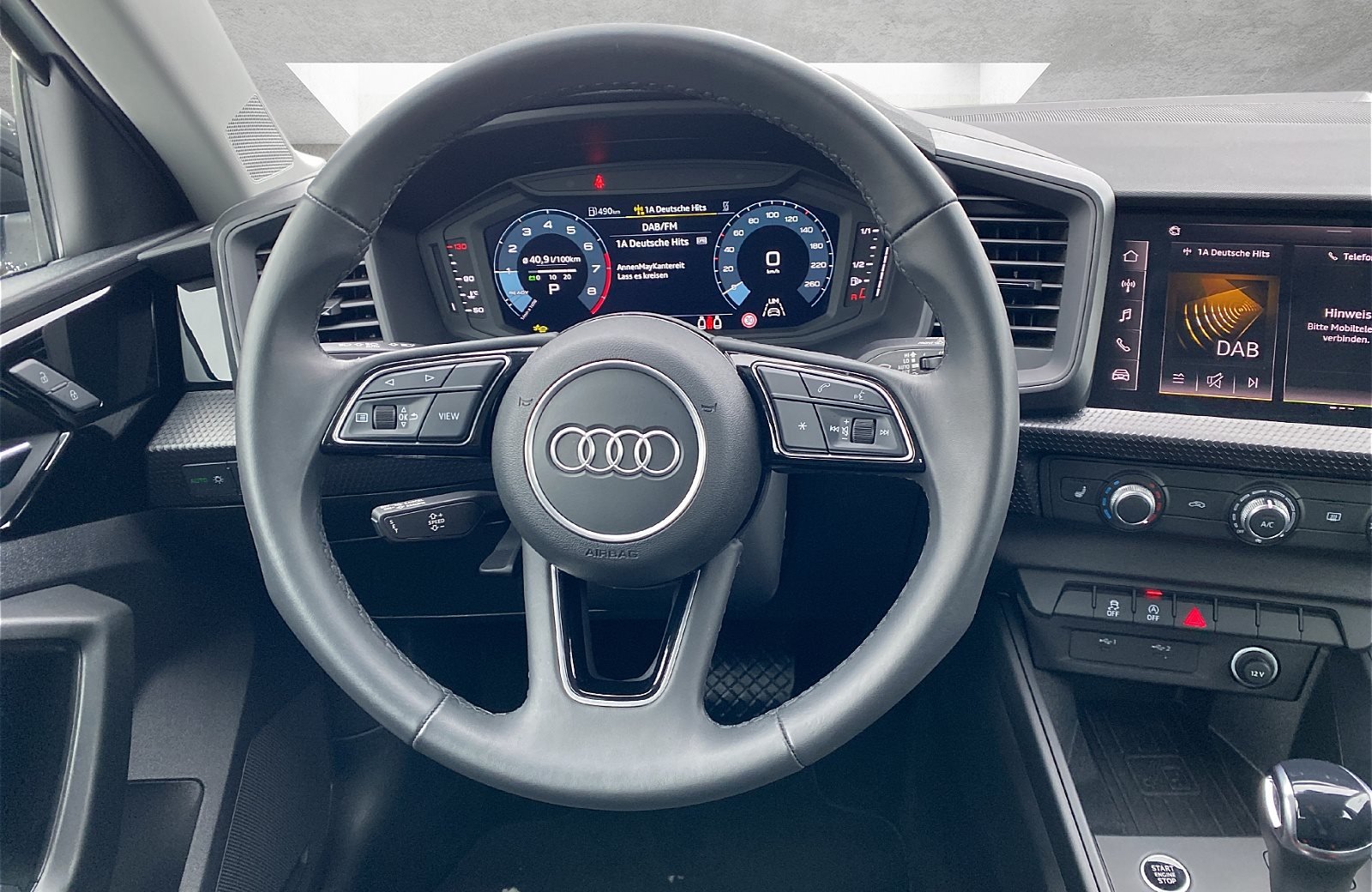 A1 Sportback 25 TFSI advanced S-tronic LED Bluetooth Smartphone interface