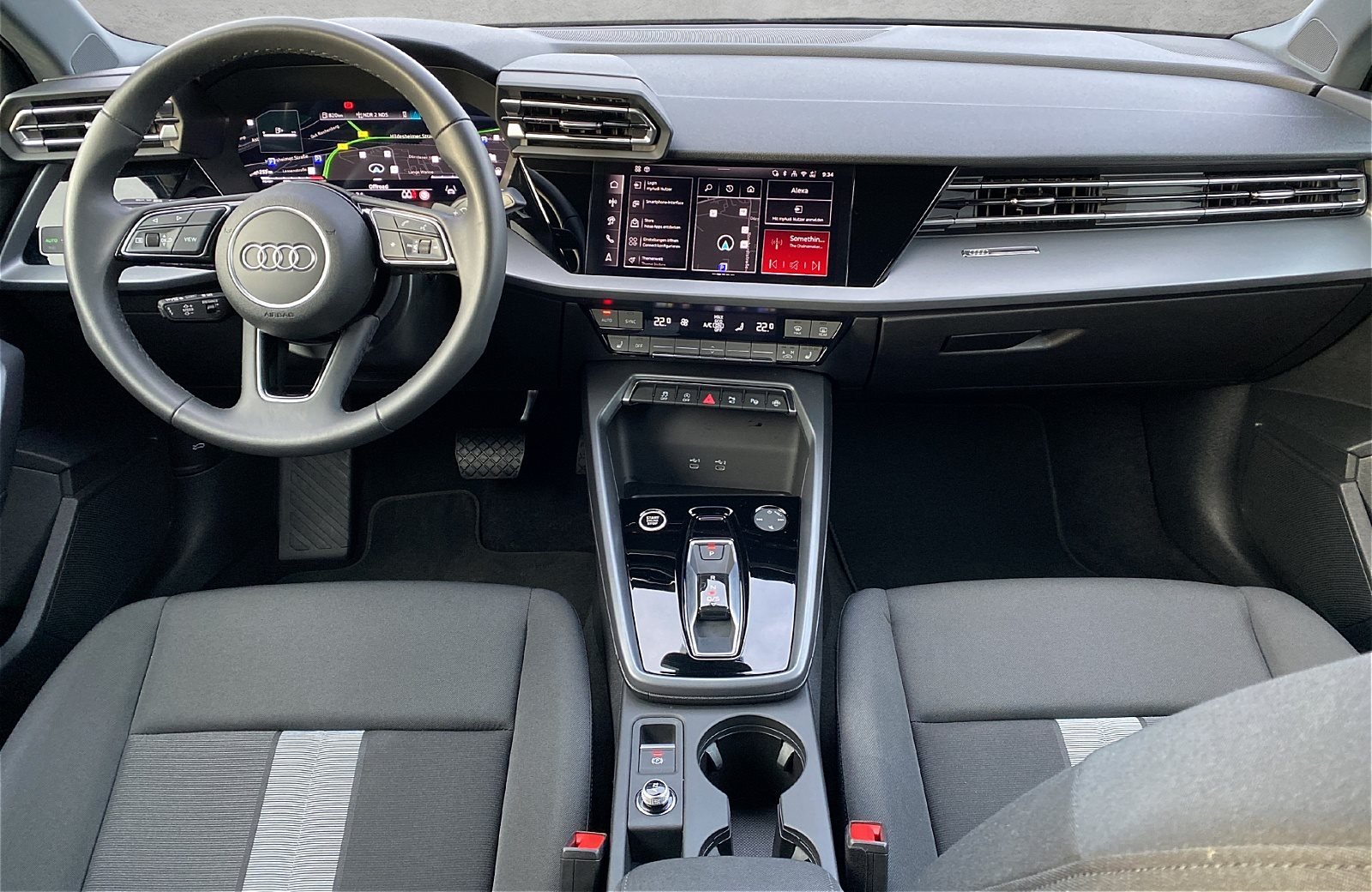 A3 Sportback 30 TFSI advanced S-tronic LED Navi ACC AHK RFK