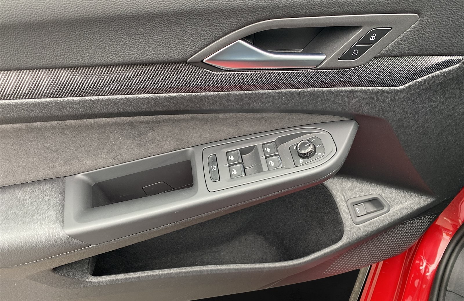 Golf VIII Variant R-Line 2.0 TDI ACC AHK AUT HUD