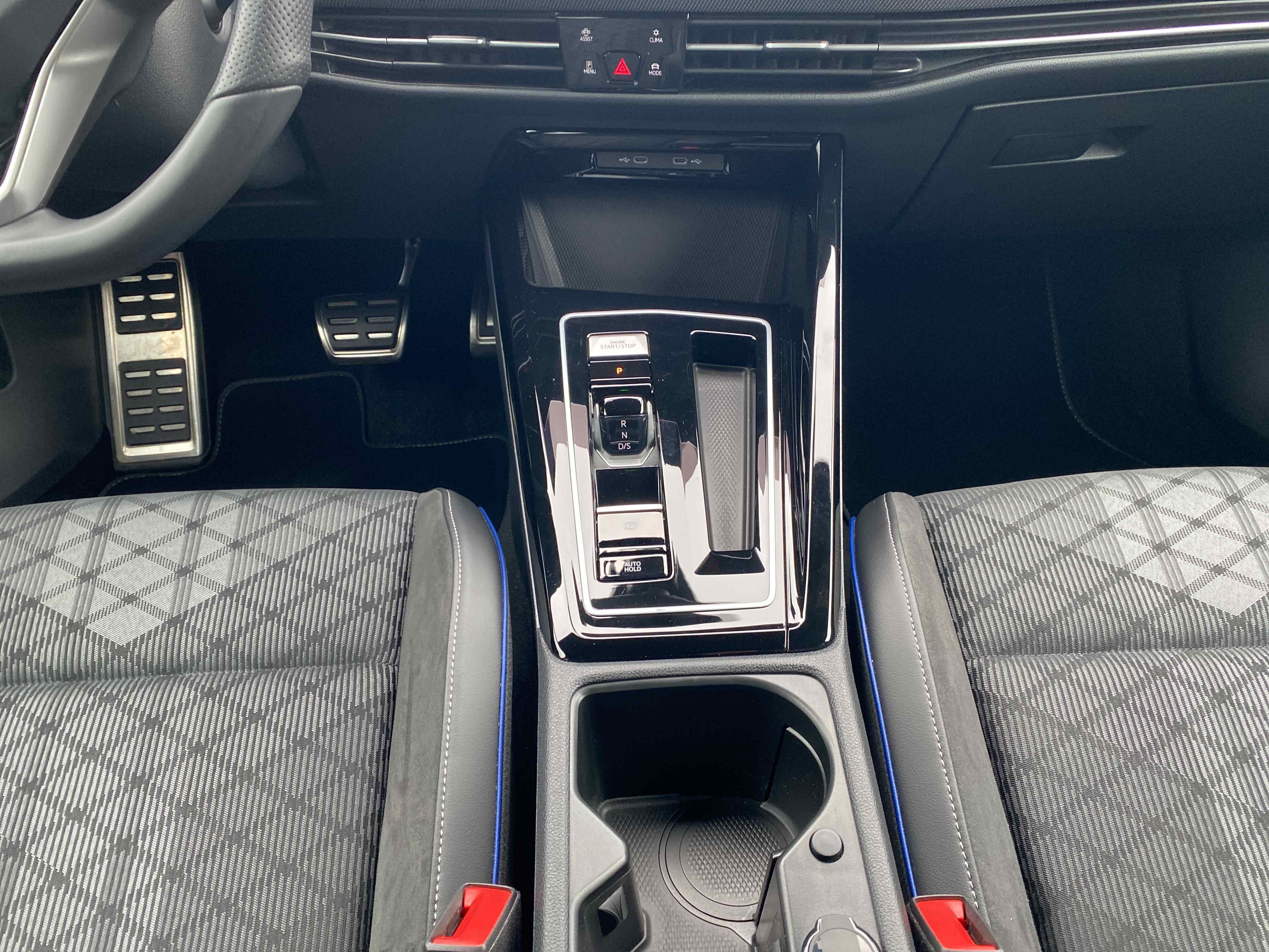 Golf VIII Variant R-Line 2.0 TDI ACC AHK AUT HUD