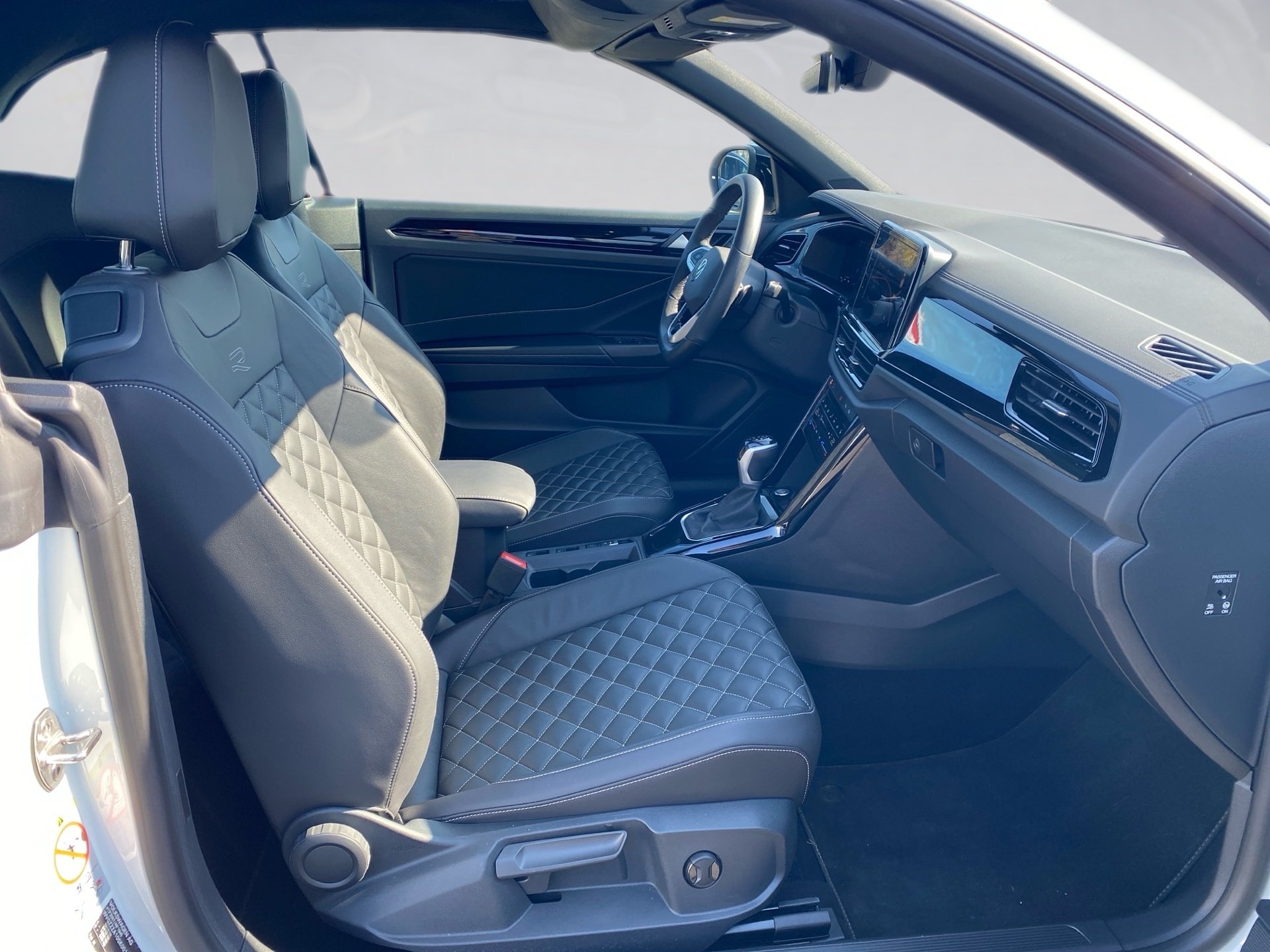 T-Roc Cabriolet 1.5 TSI R-Line DSG Black-Style Matrix Navi Leder