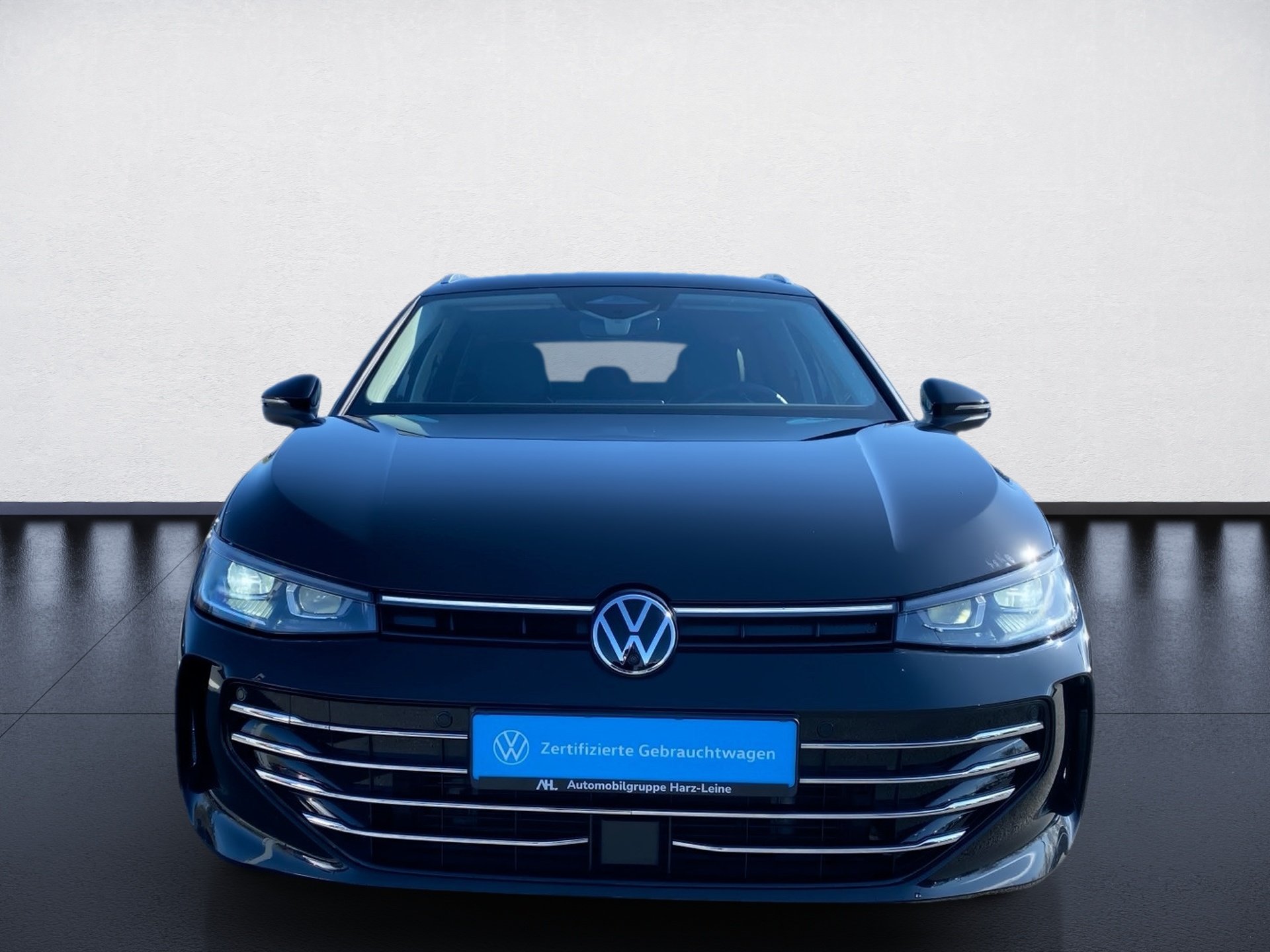 Passat Variant 2.0 TDI Elegance DSG Matrix Navi ACC AHK Leder