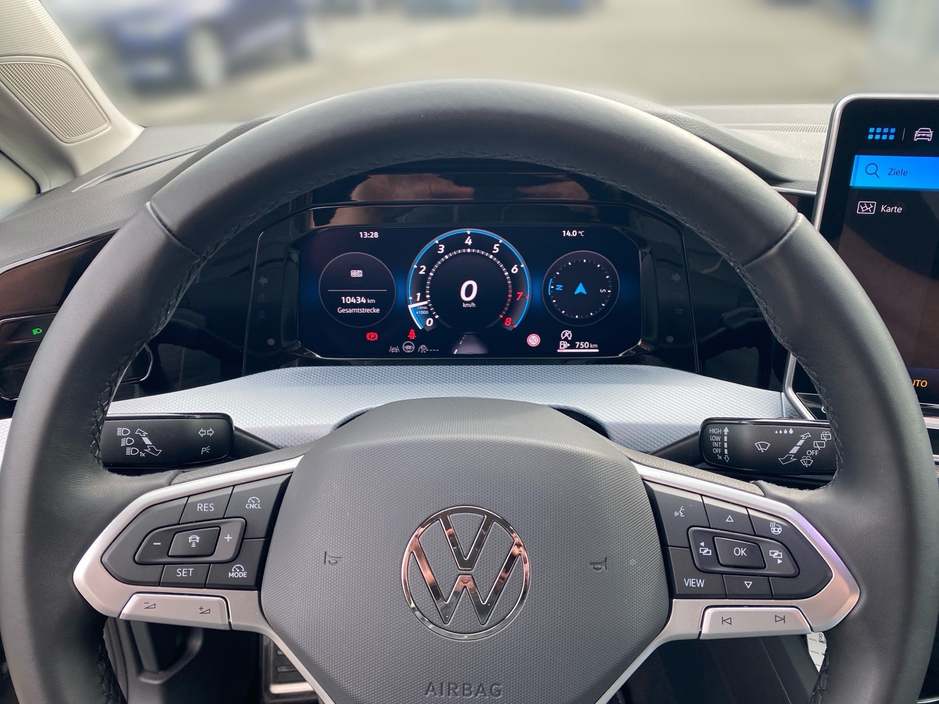 Golf VIII 1.5 TSI Goal LED Navi ACC RFK ACC Kam.