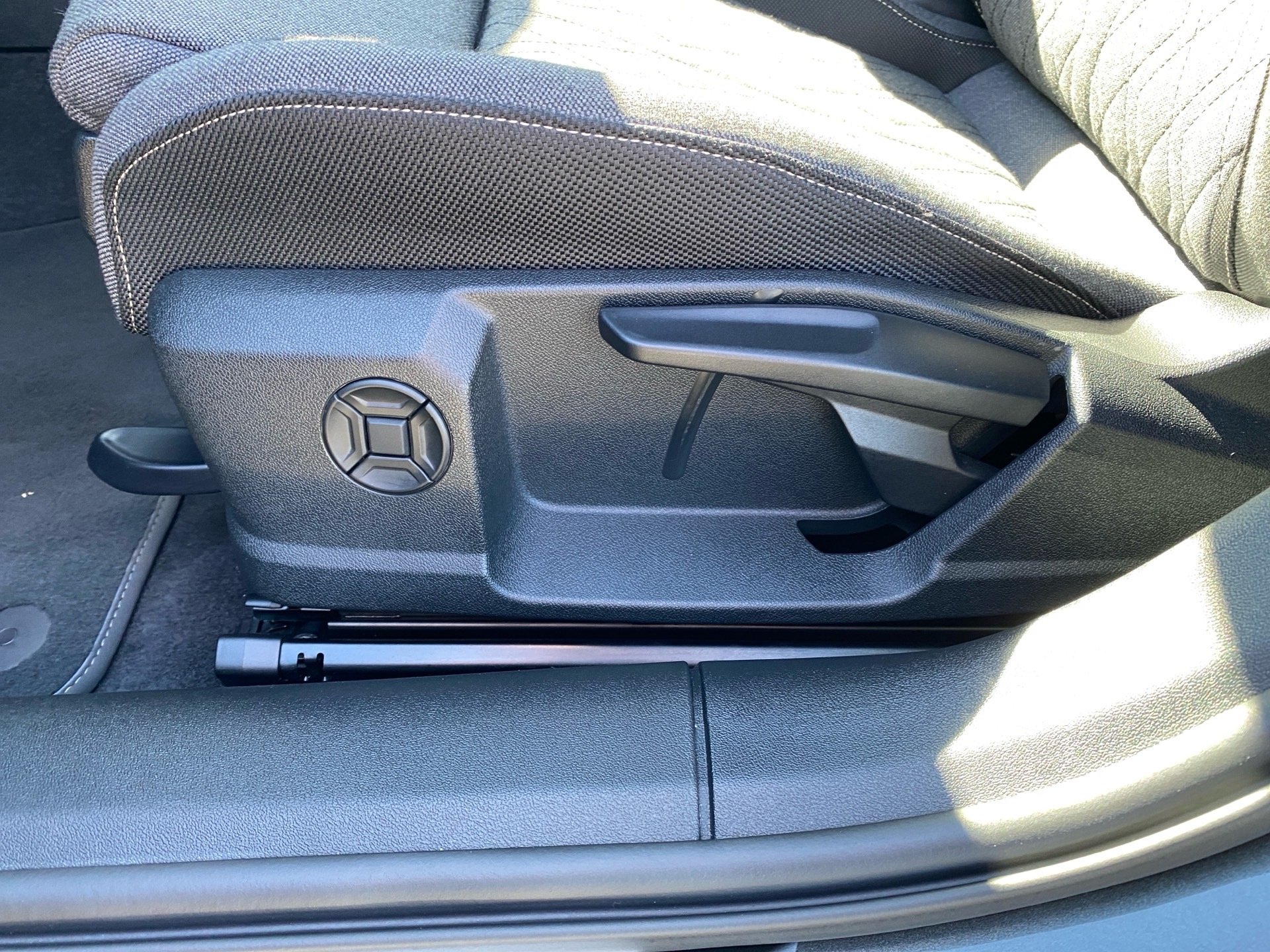A5 Avant TDI S line S-tronic LED Navi ACC RFK AHK