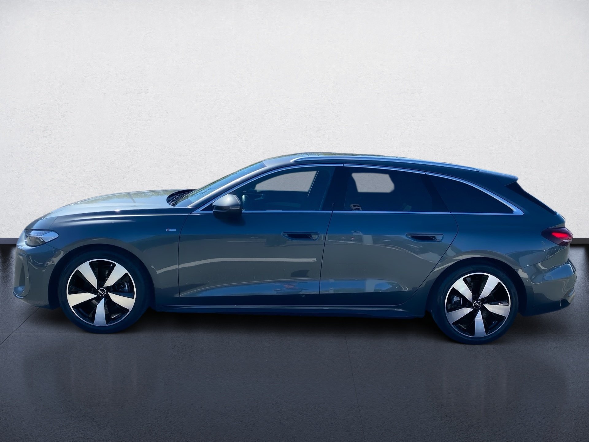 A5 Avant TDI S line S-tronic LED Navi ACC RFK AHK