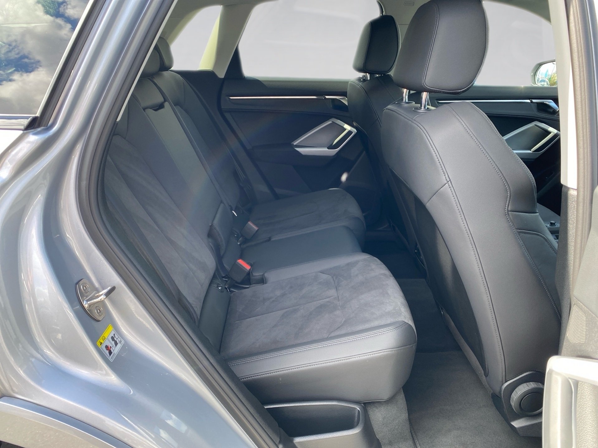 Q3 Sportback 35 TFSI advanced S-tronic LED Navi ACC AHK