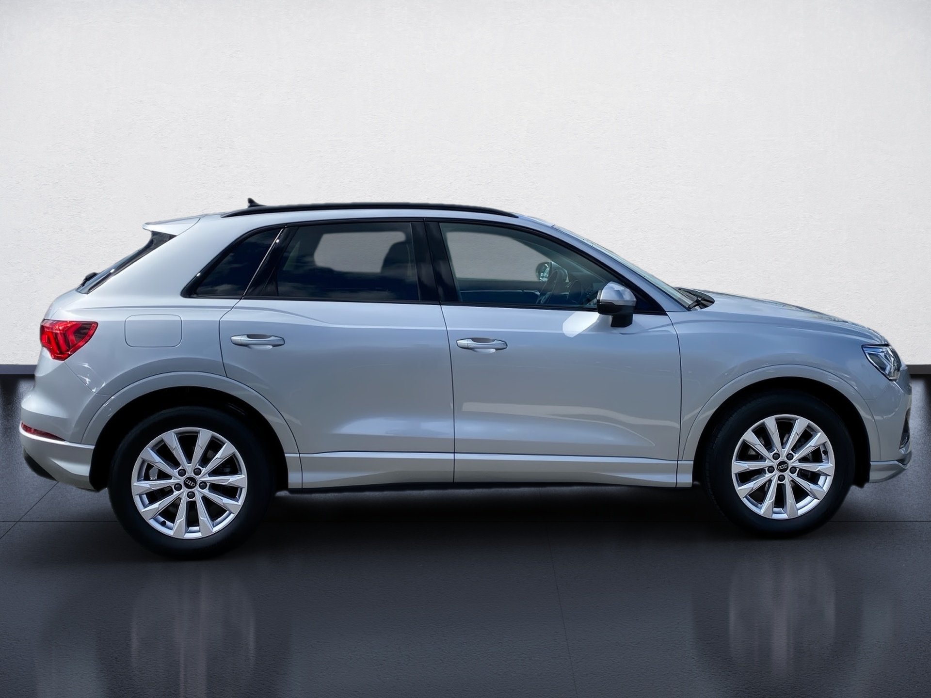 Q3 Sportback 35 TFSI advanced S-tronic LED Navi ACC AHK