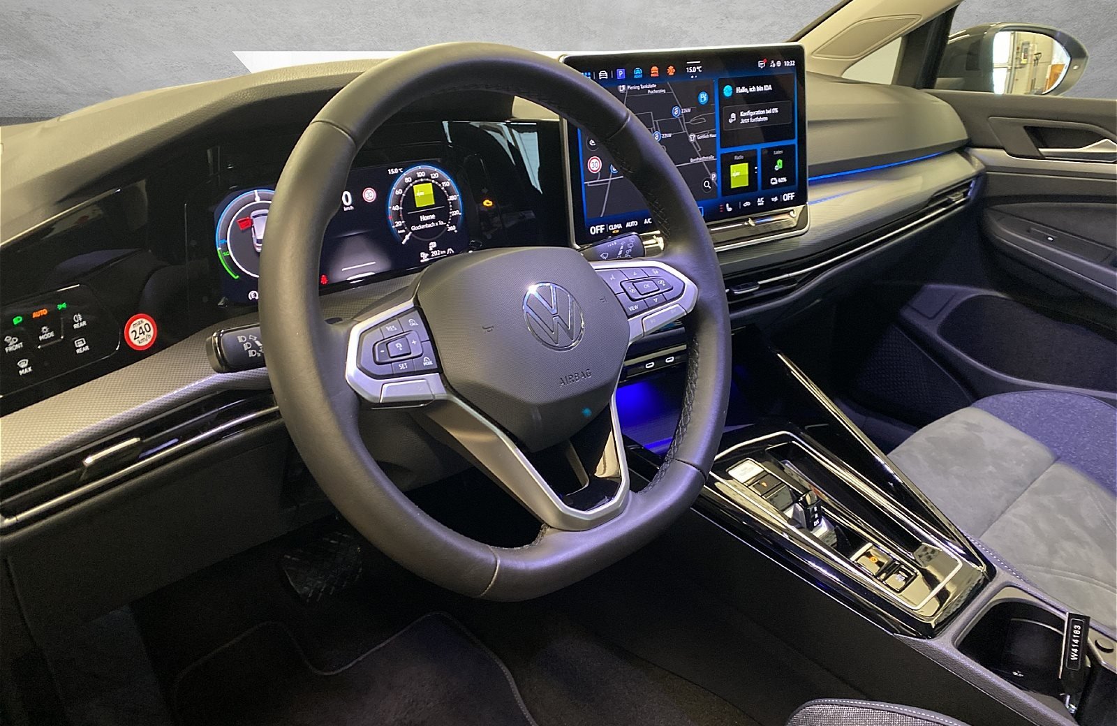 Golf VIII Style 1.5 eHybrid ACC AHK AUT HUD Kam.