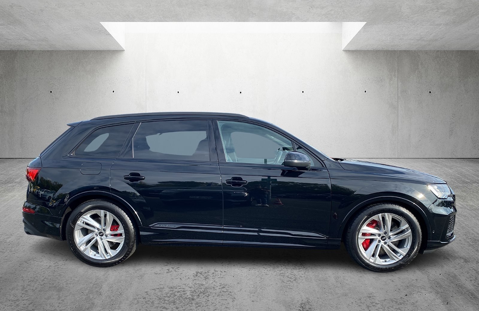 SQ7 4.0 TFSI quattro Tiptronic 7-Sitzer AHK HuD Standhzg.