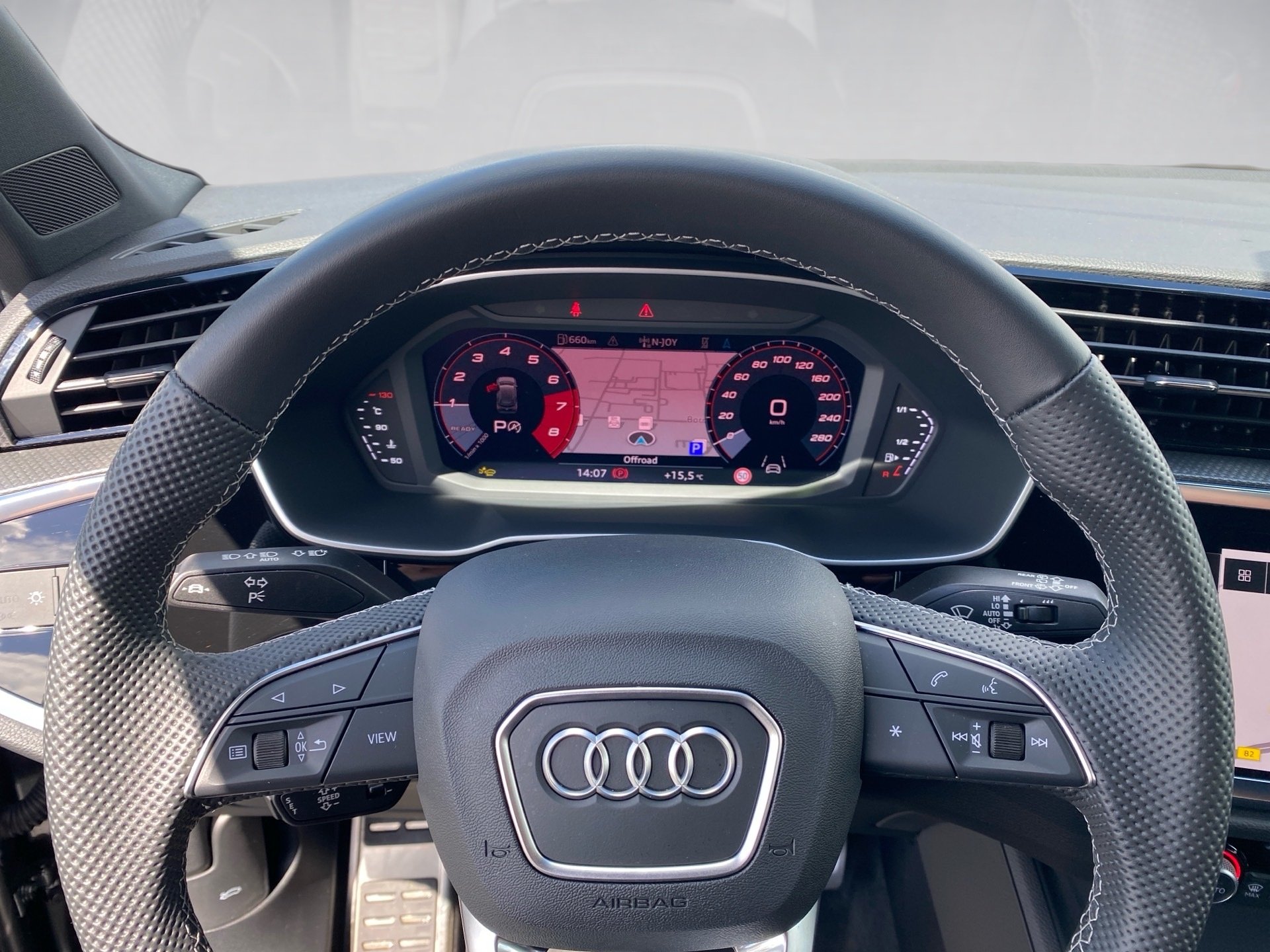 Q3 35 TFSI S line S-tronic Matrix Navi ACC AHK RFK