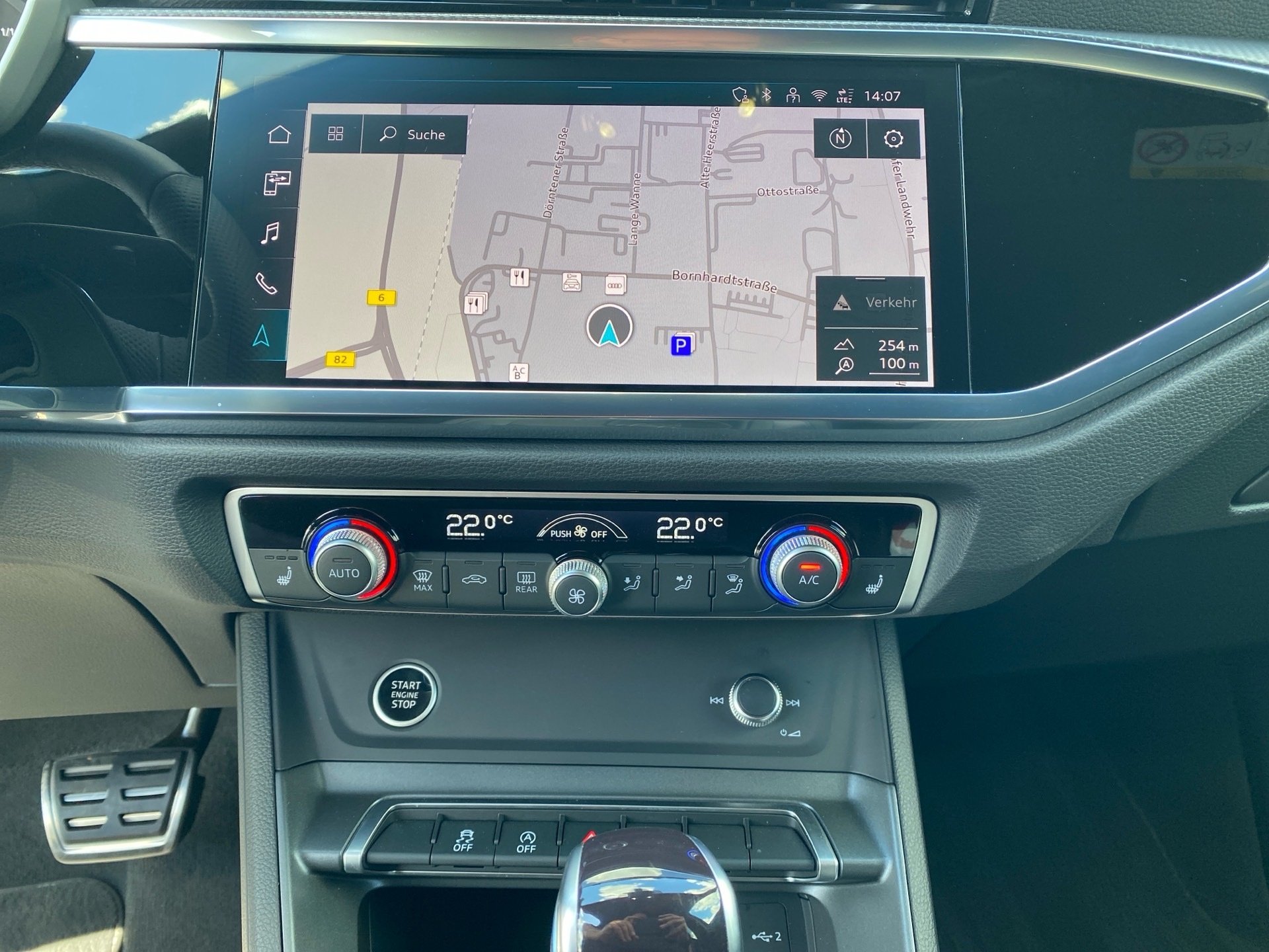 Q3 35 TFSI S line S-tronic Matrix Navi ACC AHK RFK