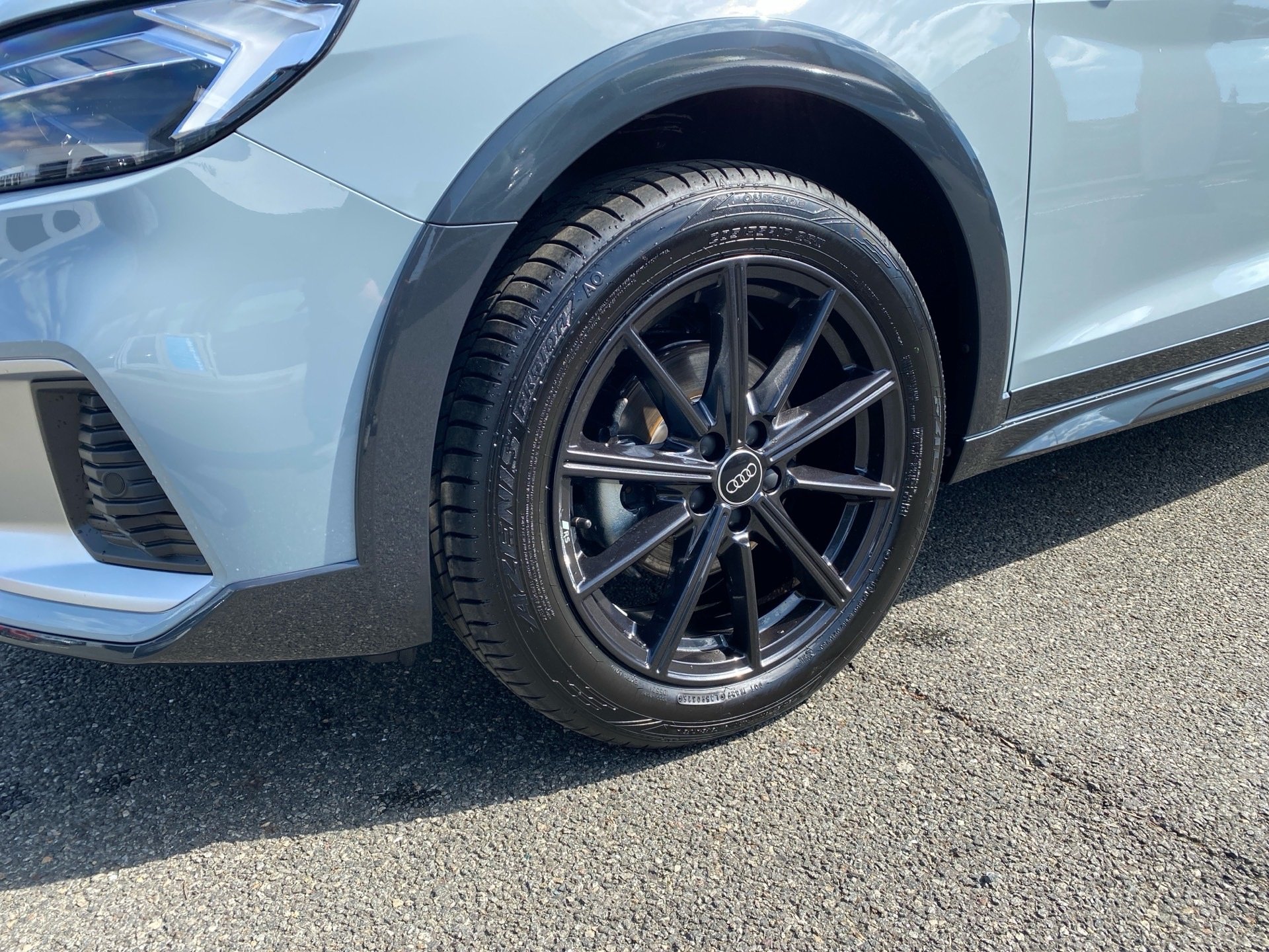 A1 allstreet 30 TFSI S-tronic LED Navi RFK SHZ