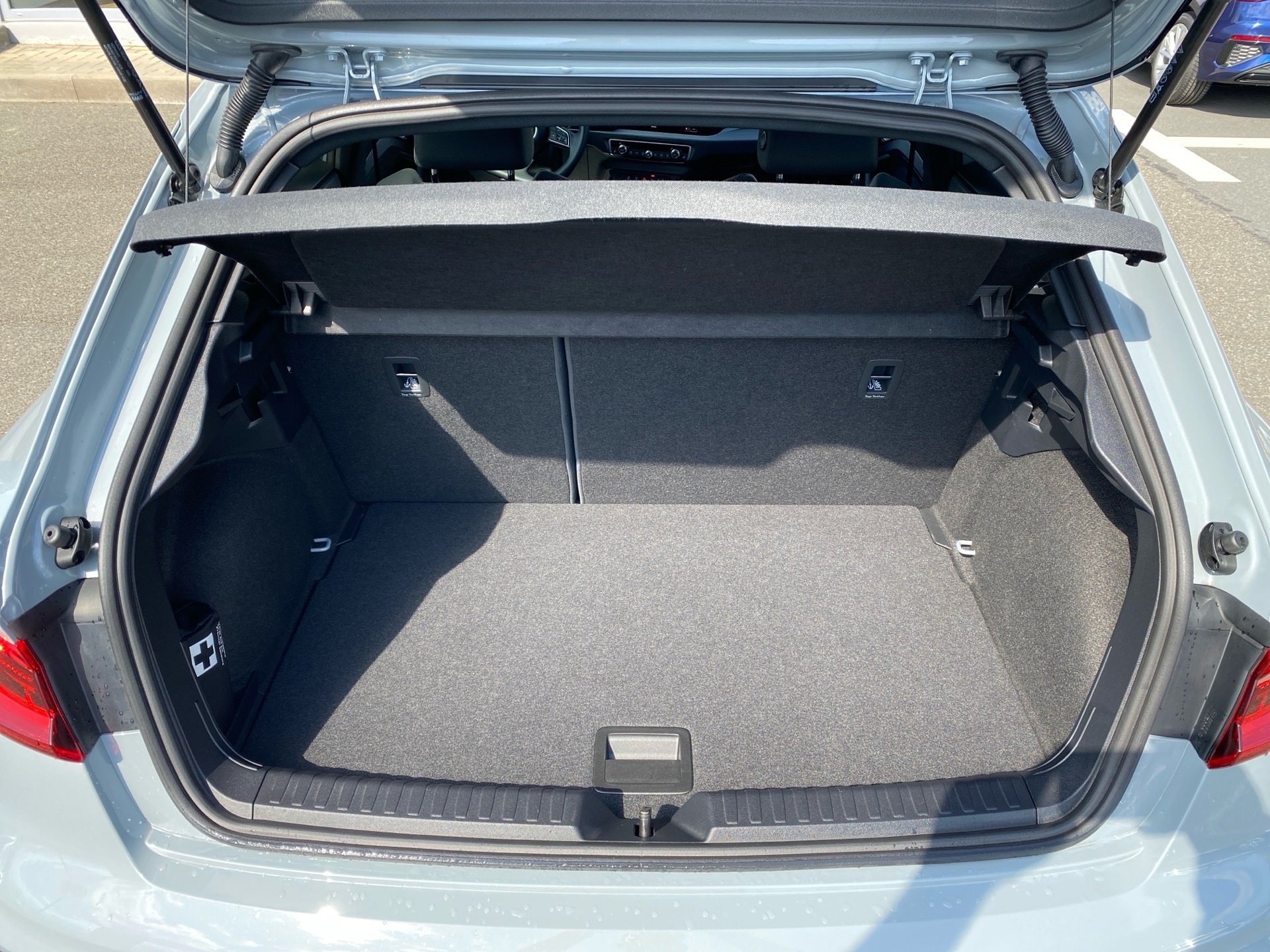 A1 allstreet 30 TFSI S-tronic LED Navi RFK SHZ