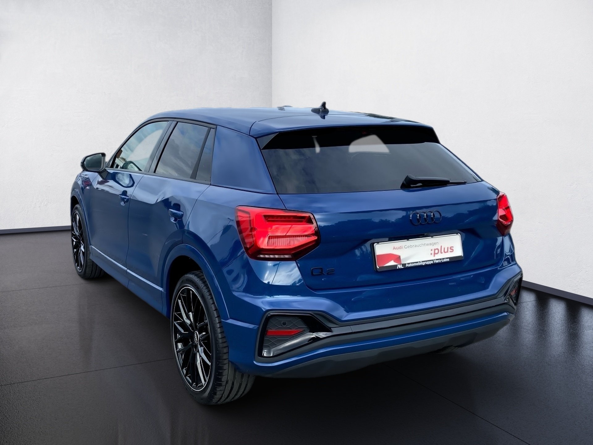 Q2 35 TFSI S line S-tronic Matrix AHK Leder RFK